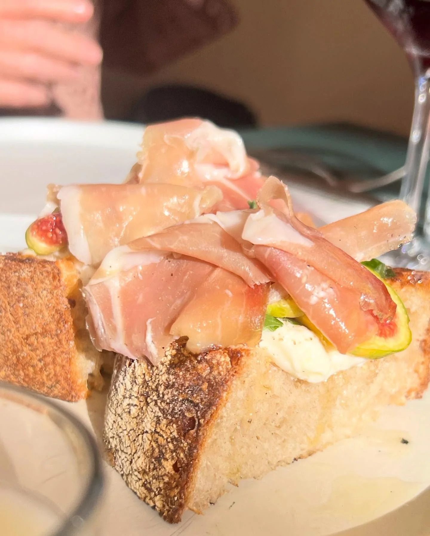 I cannot wait to return to @wildlandallday!! The melon panzanella, the N.A. bevs, the fig and prosciutto app, and all the pasta!!! Plus the very thought birthday cake 🎂. Insert swoon here!