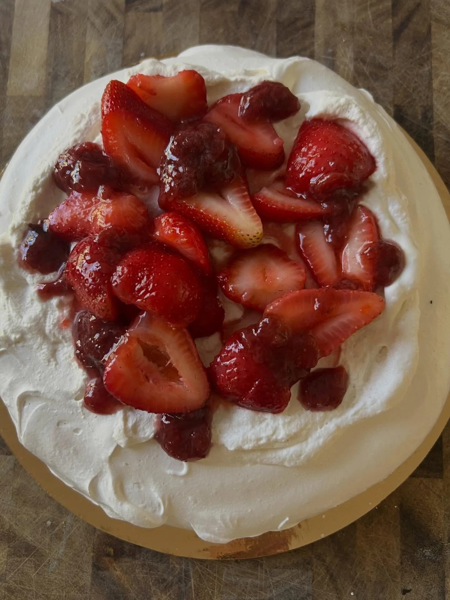 She is beauty 🍓 She is grace ✨ Pavlova, kougin amann, kumquat rose cream bun, strawberry rhubarb galette, strawberry pistachio croissant, tea cakes 🥐 @wayfarer_bread