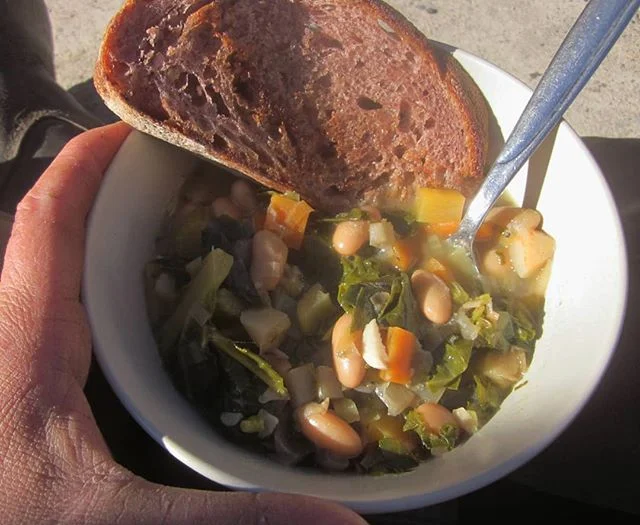 We toasted 😉 the end of the CSA season a couple weeks back with a celebratory bug farms veggie stew  @intermountaingourmetmushrooms mushrooms, and @breadriotbakehouse purple barley porridge toast on the side. 
Feeling so grateful for the bakers, gro