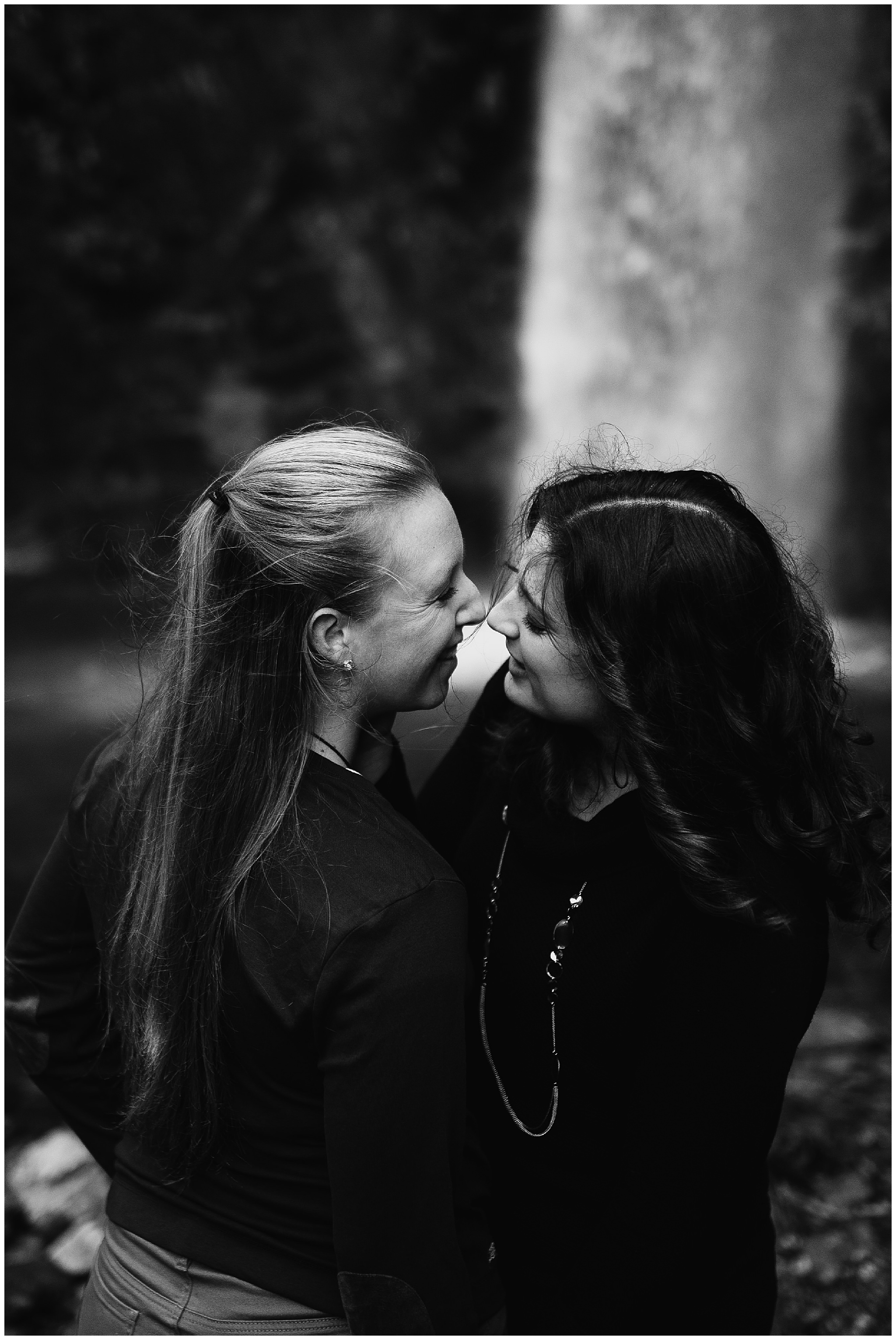 franklin-falls-engagement-session-carly-ana19.jpg