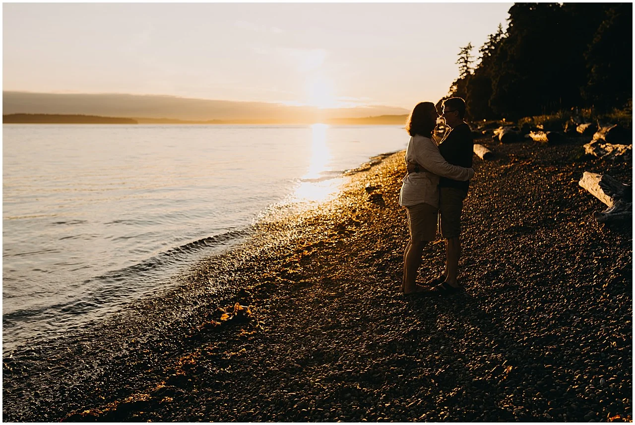 lincoln-park-couple-session-marsha-megan-16.jpg