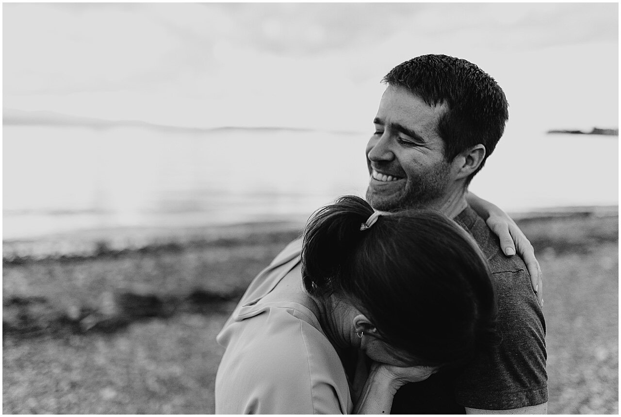 richmond-beach-saltwater-park-engagement-session-laura-daniel-20.jpg