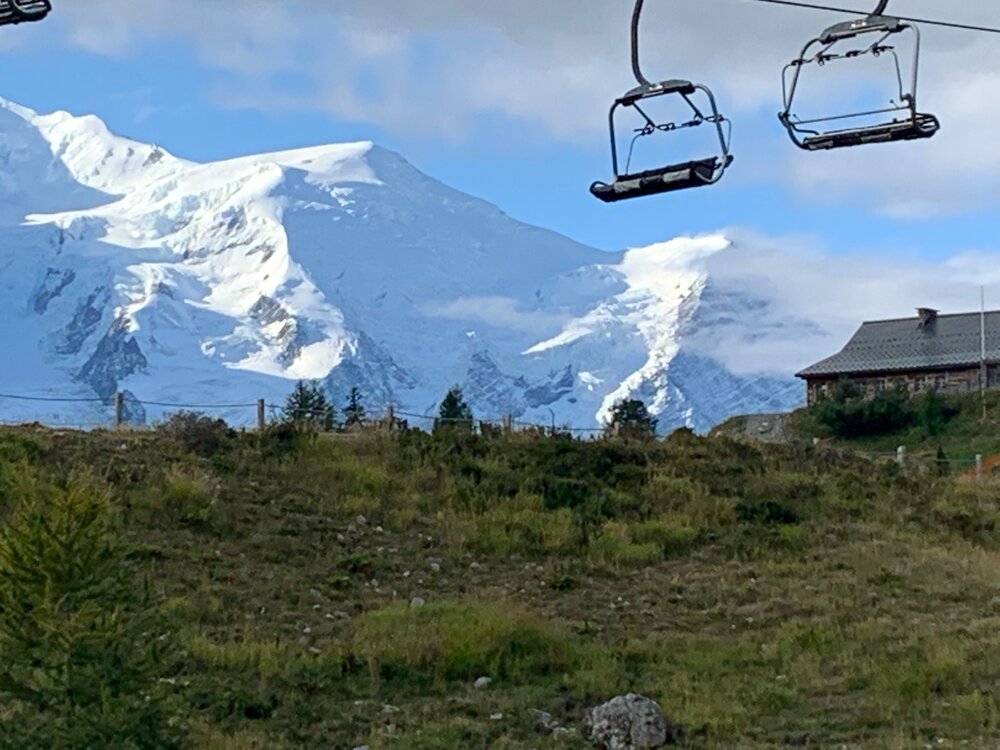 Ski lift 