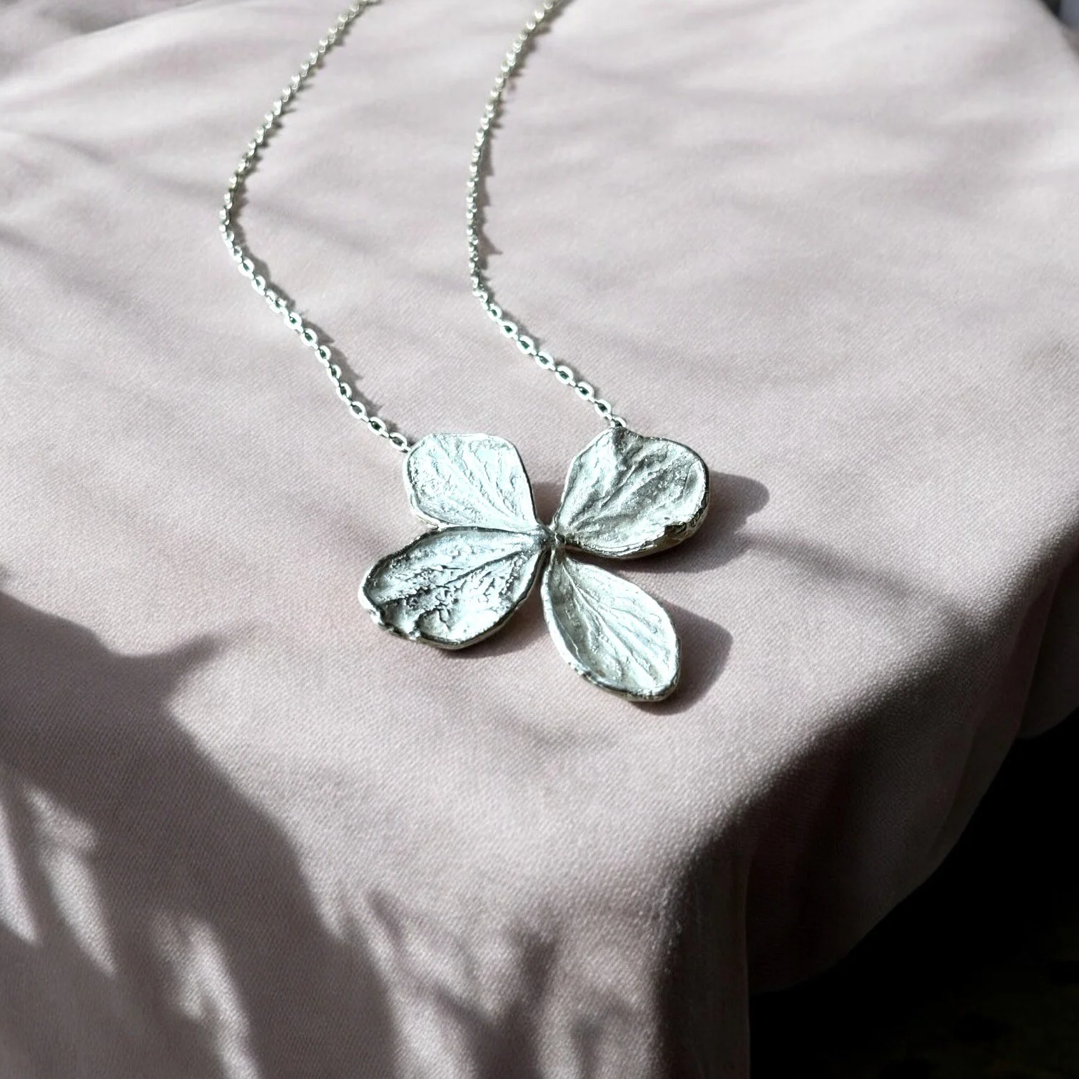 Ethereal Hydrangea Necklace5.JPG
