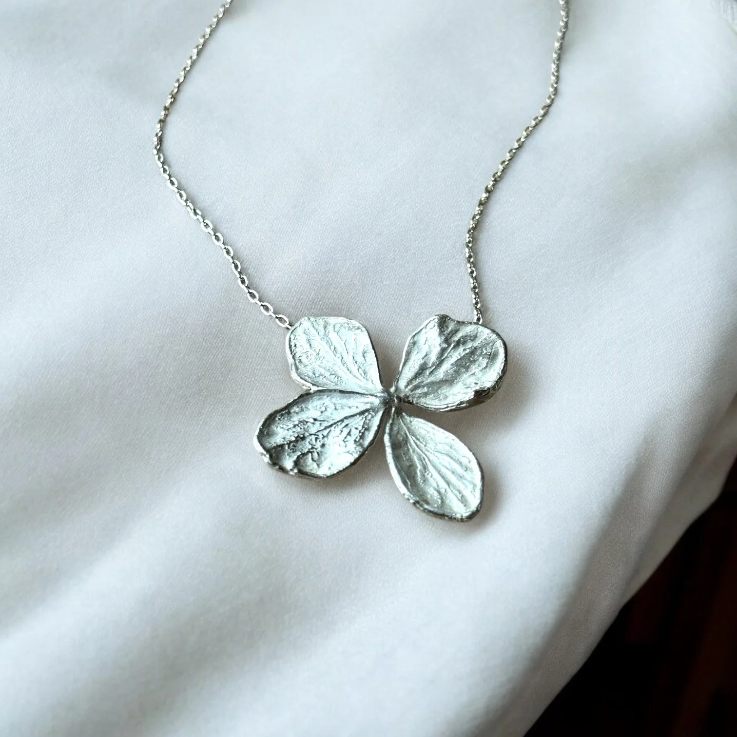 Ethereal Hydrangea Necklace2.JPG