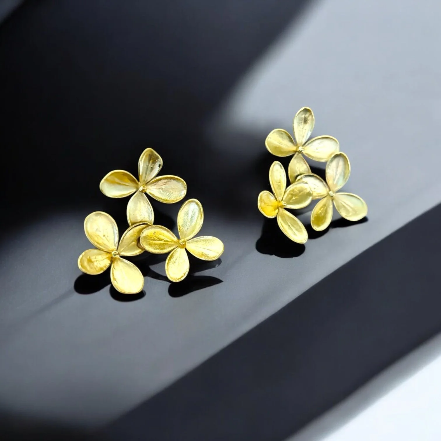 34.GoldenCascadeEarrings7.JPG