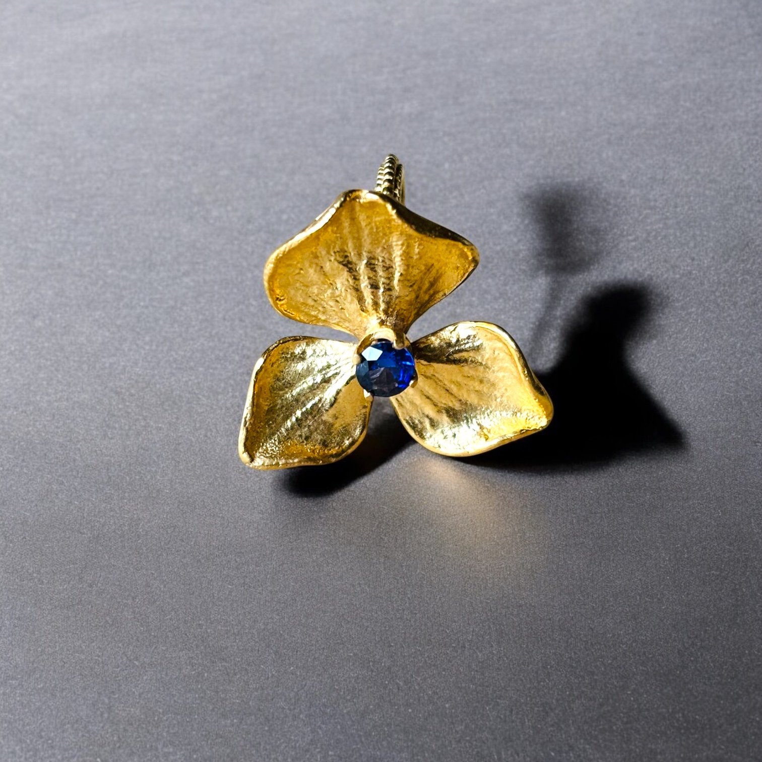 32.GoldTrifold Tanzanite6.JPG