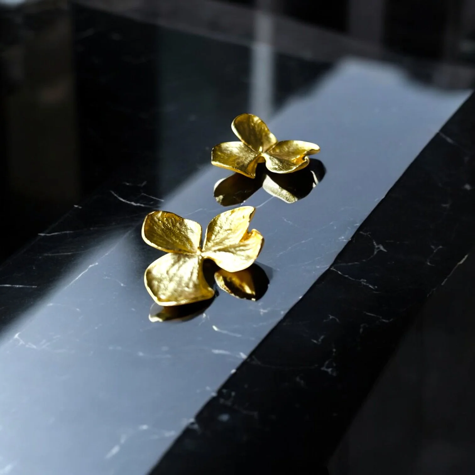 33GoldenBloomEarring4.JPG