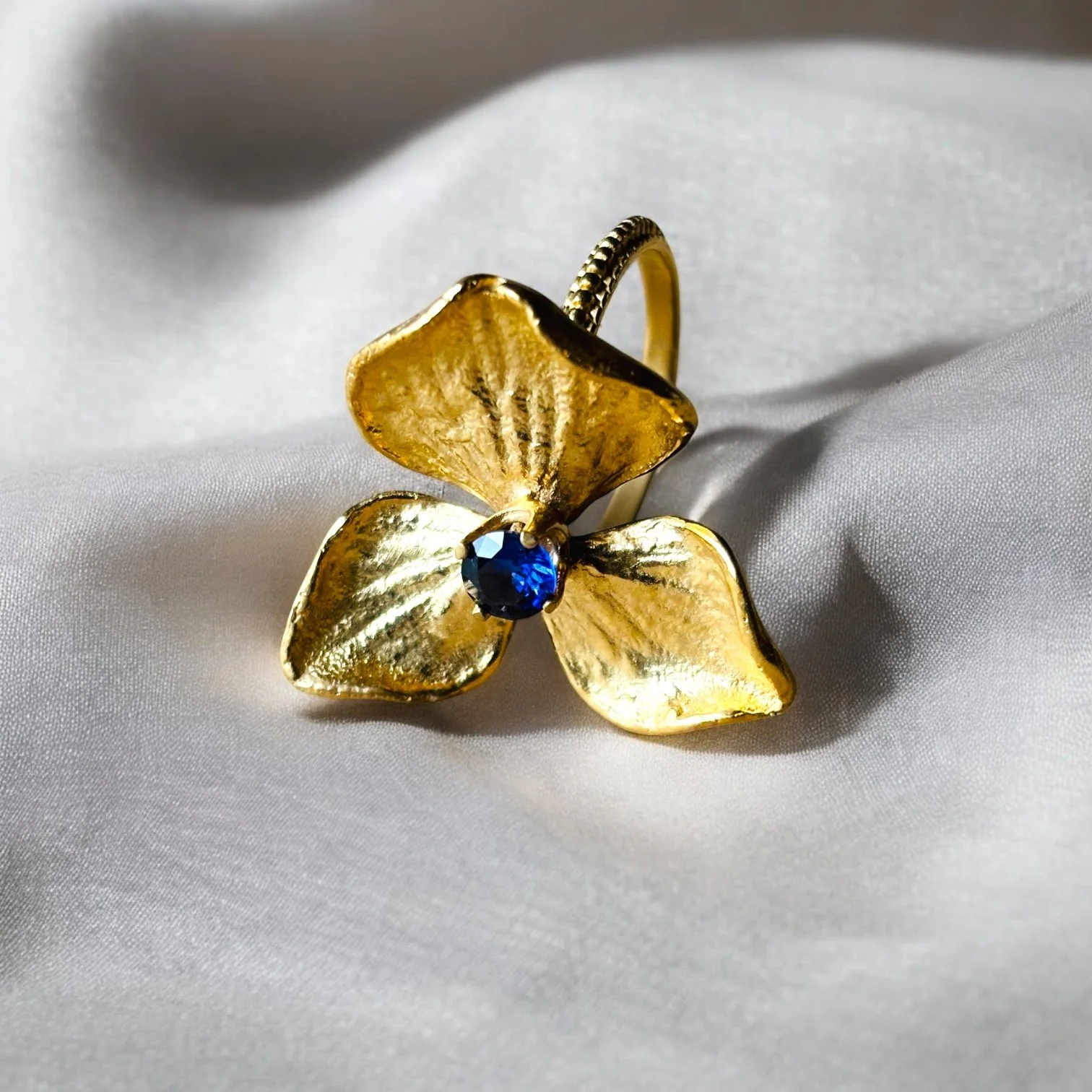 32.GoldTrifold Tanzanite11.JPG