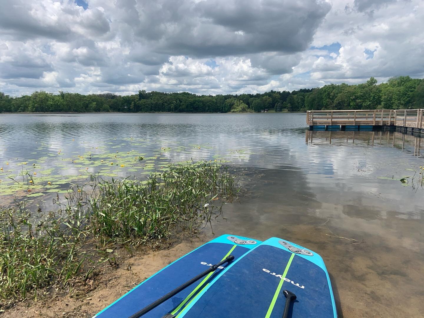 Finally got the full fleet of new boards on the water &amp; they&rsquo;re ready for classes! Are you?
The first week of classes is already almost sold out so be sure to sign up early 🎉💙