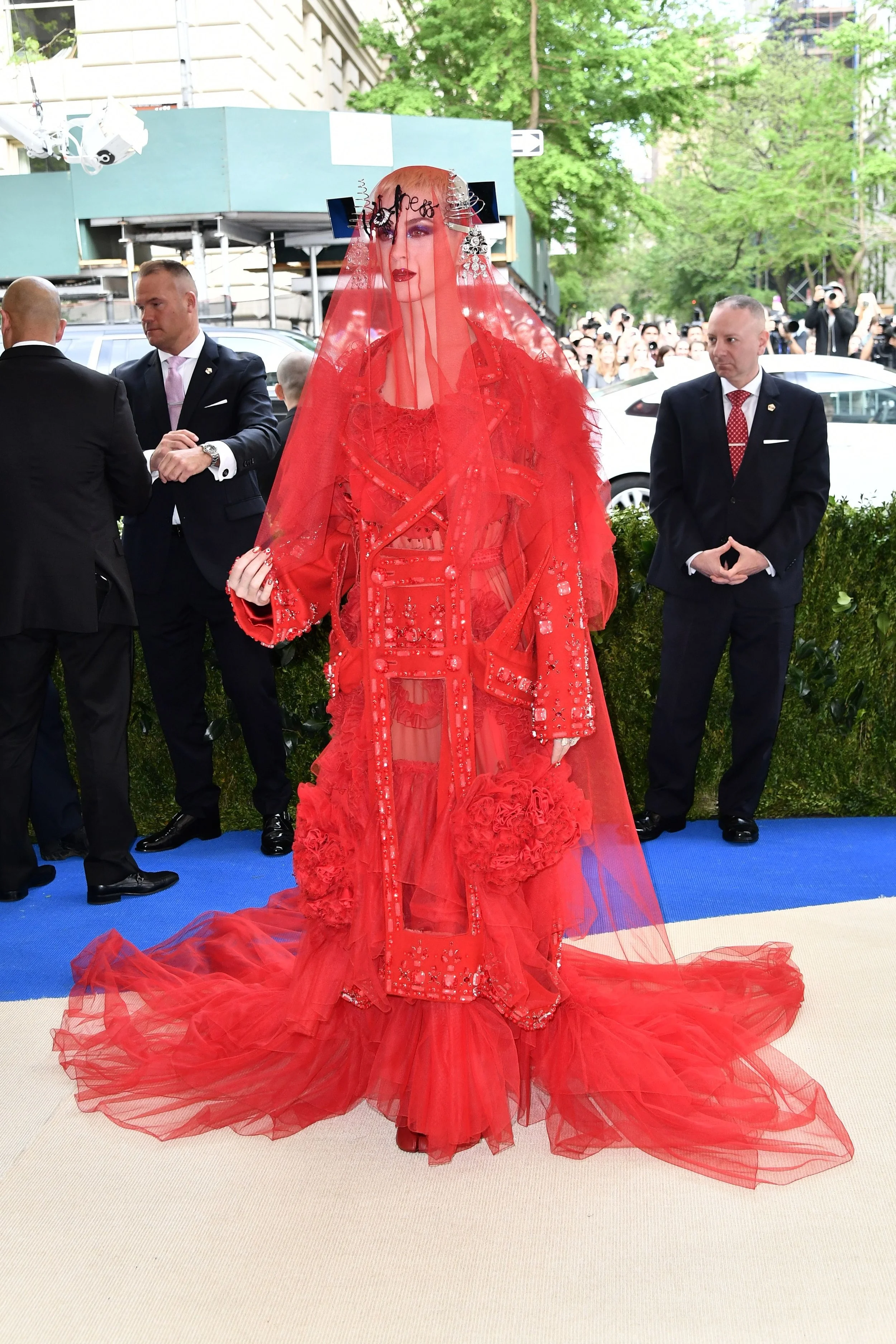 Katy Perry in Maison Margiela (This is very different)