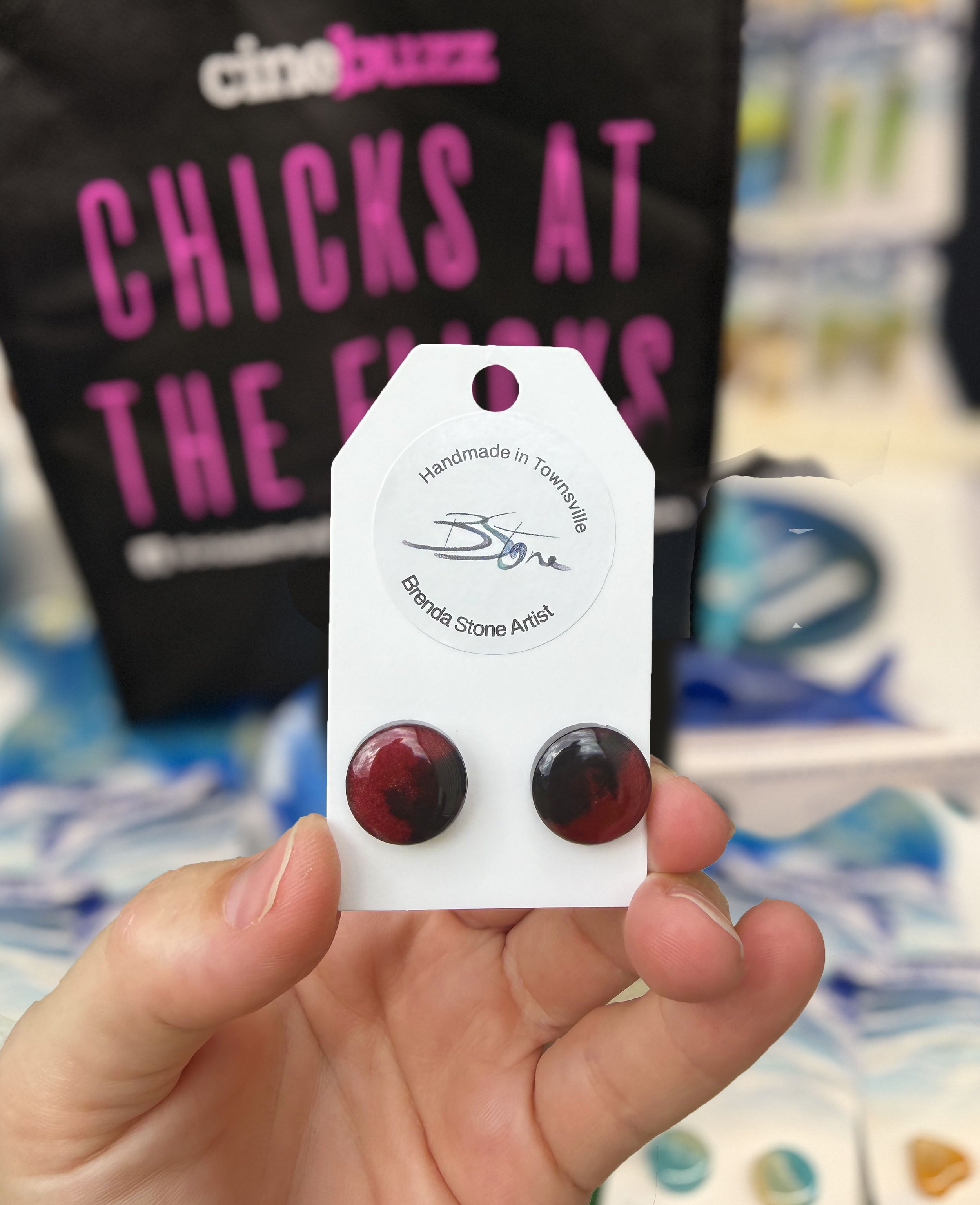 CHICKS at FLICKS Collection 3 studs Round black Red.jpg