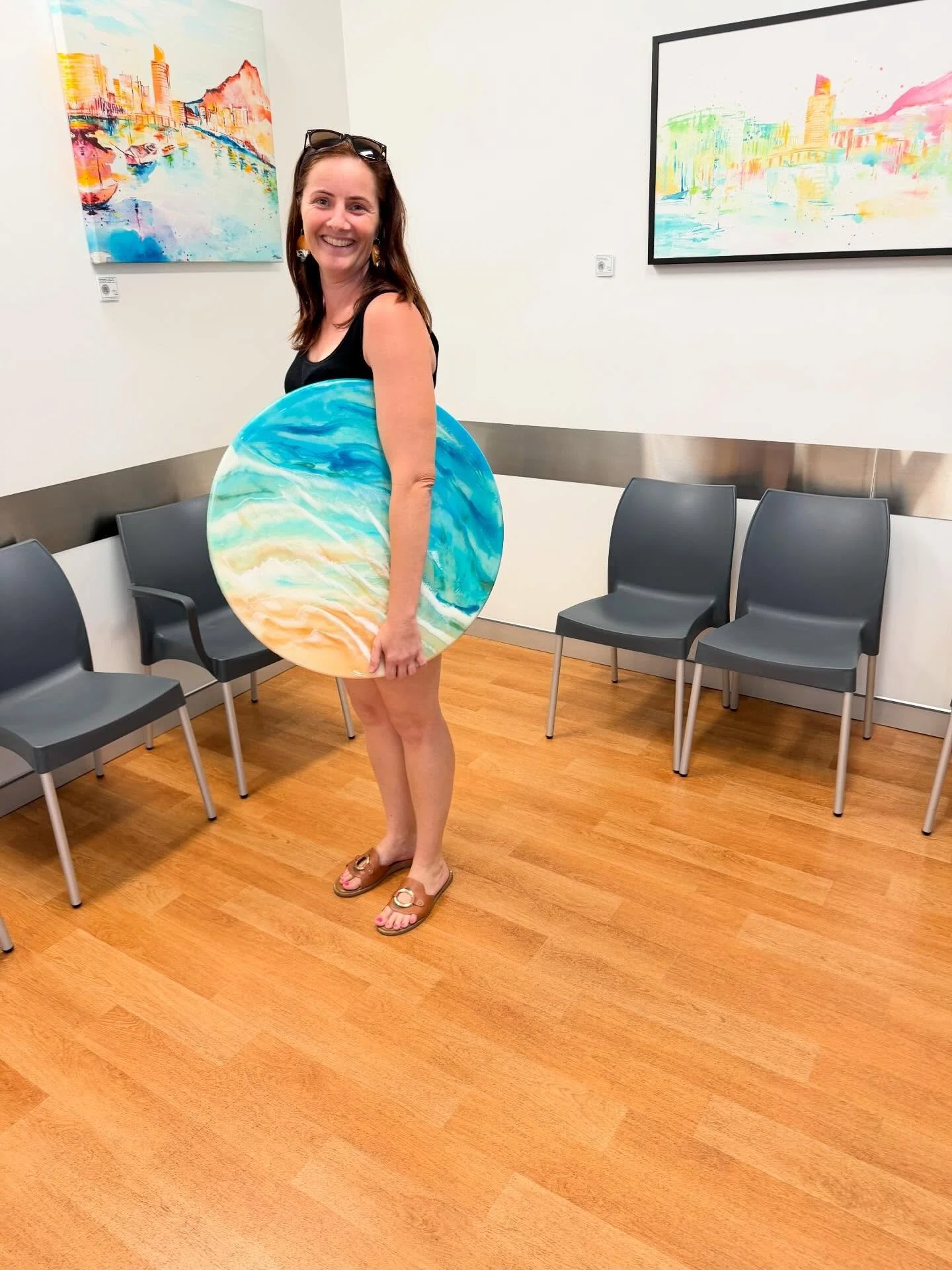 From one location βοΈ to another βοΈ 
I love local consultations where I bring the artworks you love to see how they suit your space! Today’s was a great opportunity to bring Townsville’s best colours into a near by home! 
Dm me for an in