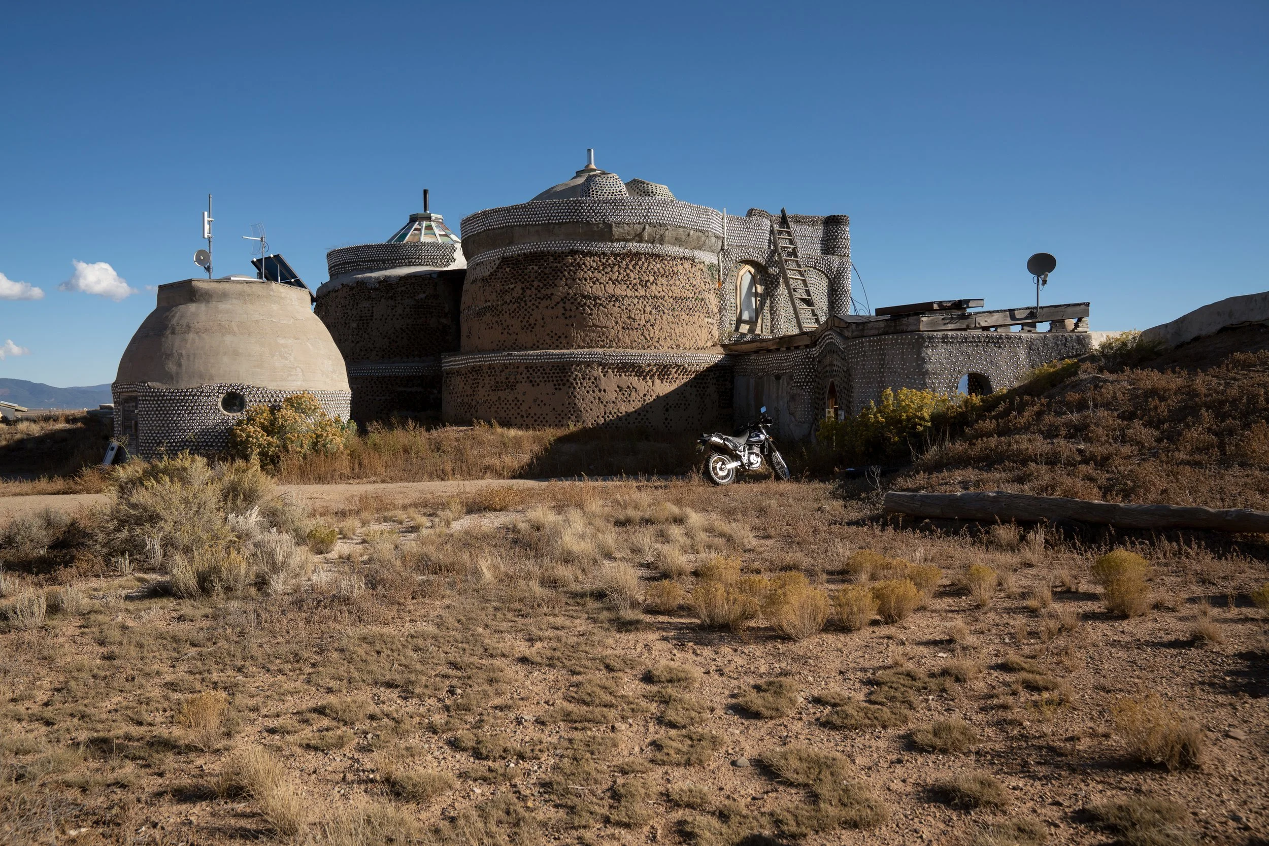 Earthship Biotecture