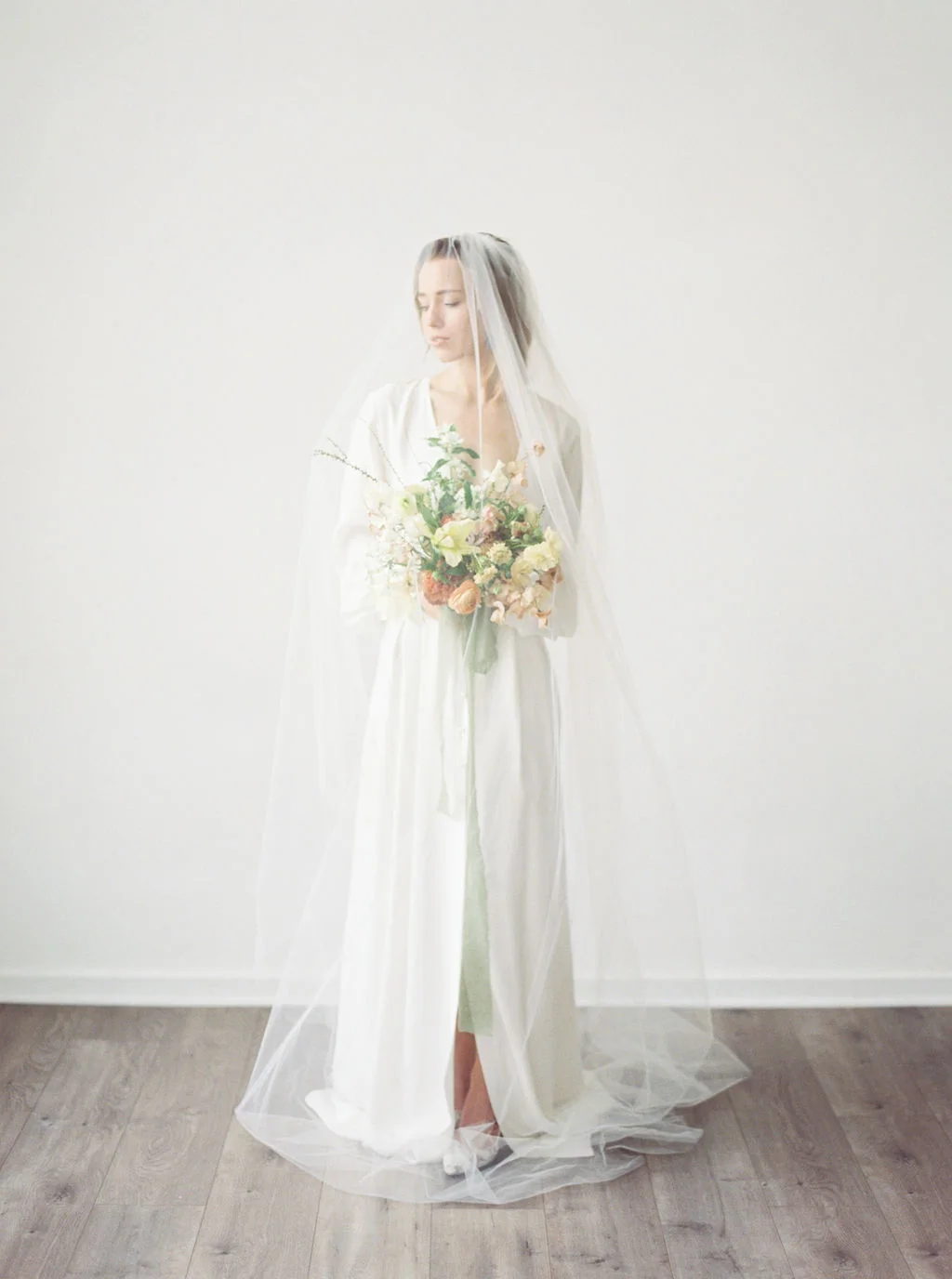 portland oregon wedding florist spring foraged blooms
