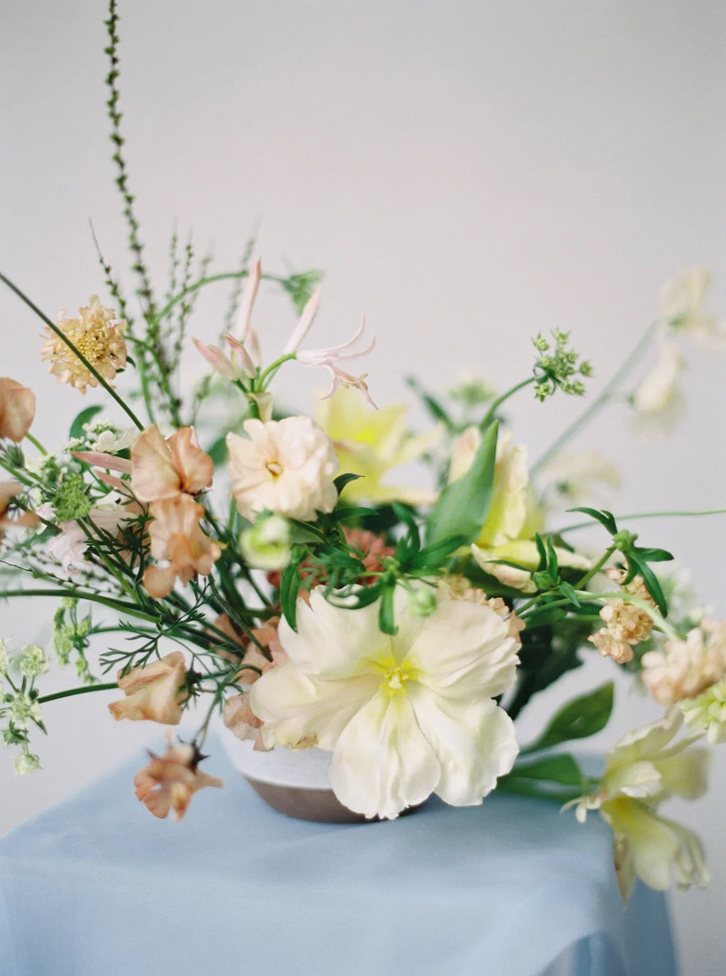 portland oregon wedding florist spring foraged blooms