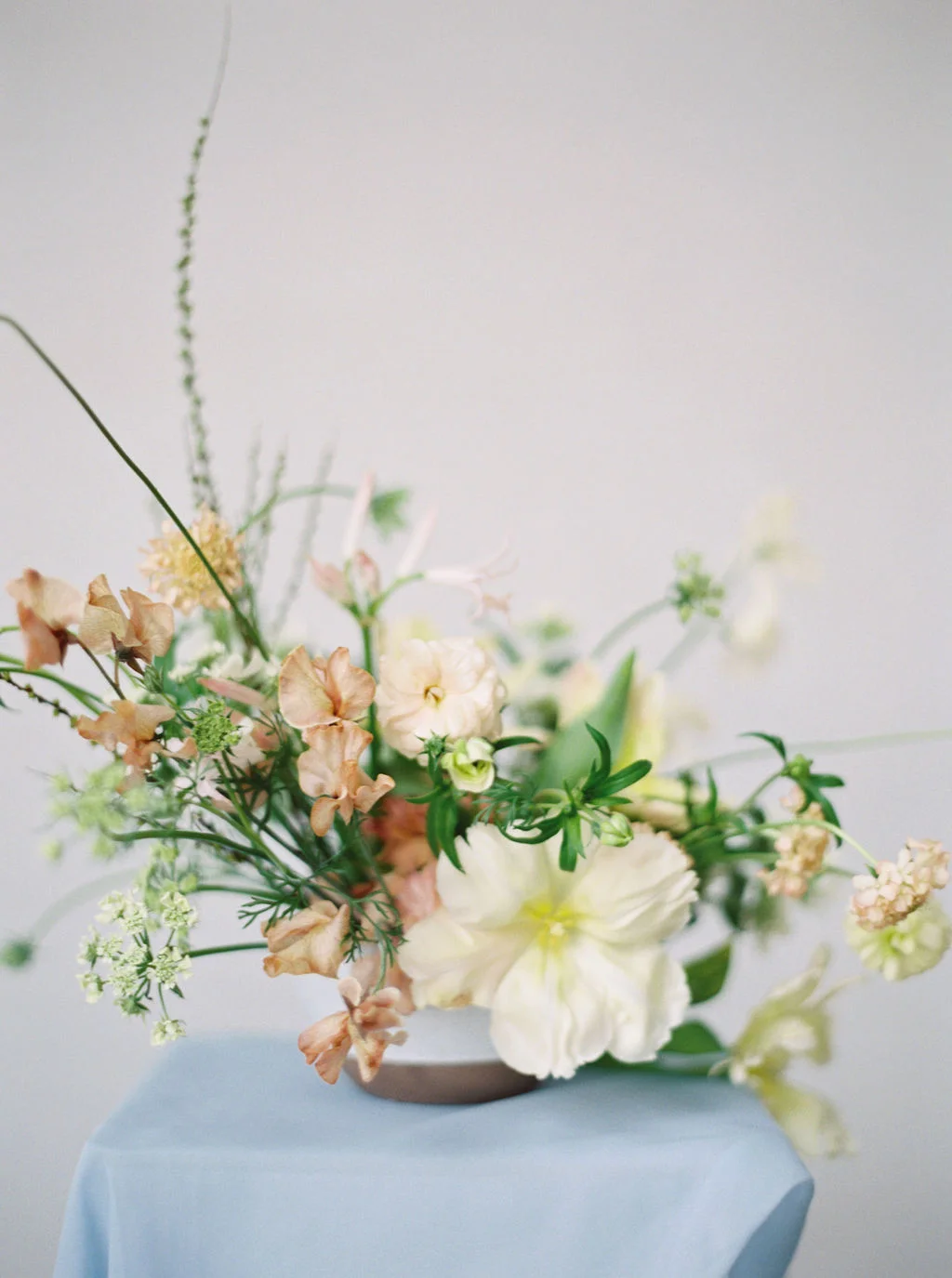 portland oregon wedding florist spring foraged blooms