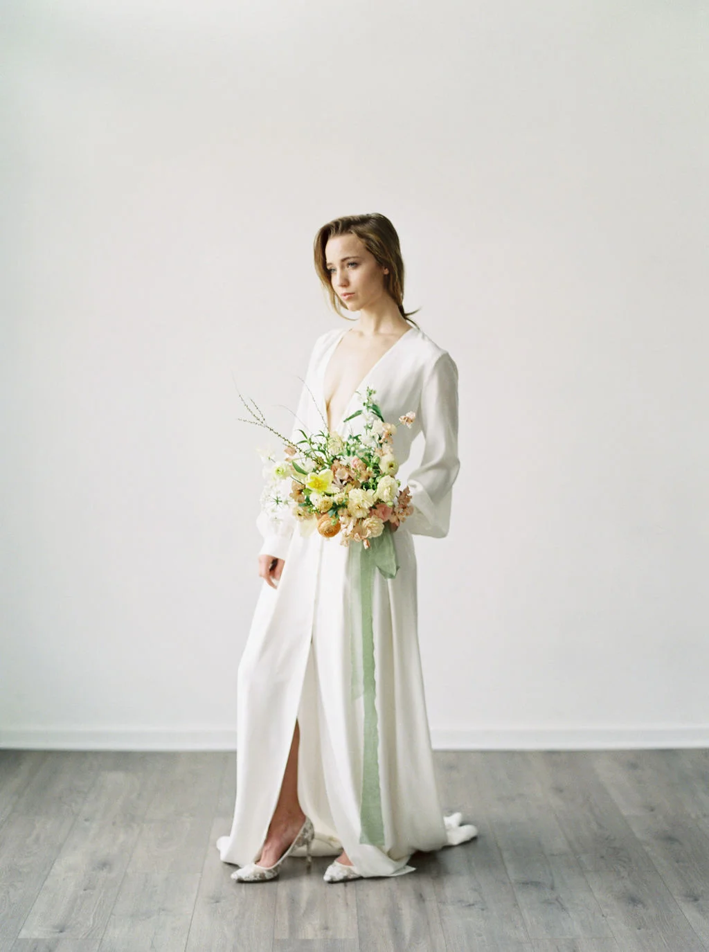 portland oregon wedding florist spring foraged blooms