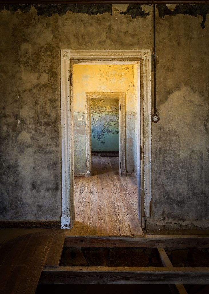 Two Doors Down – Kolmanskop