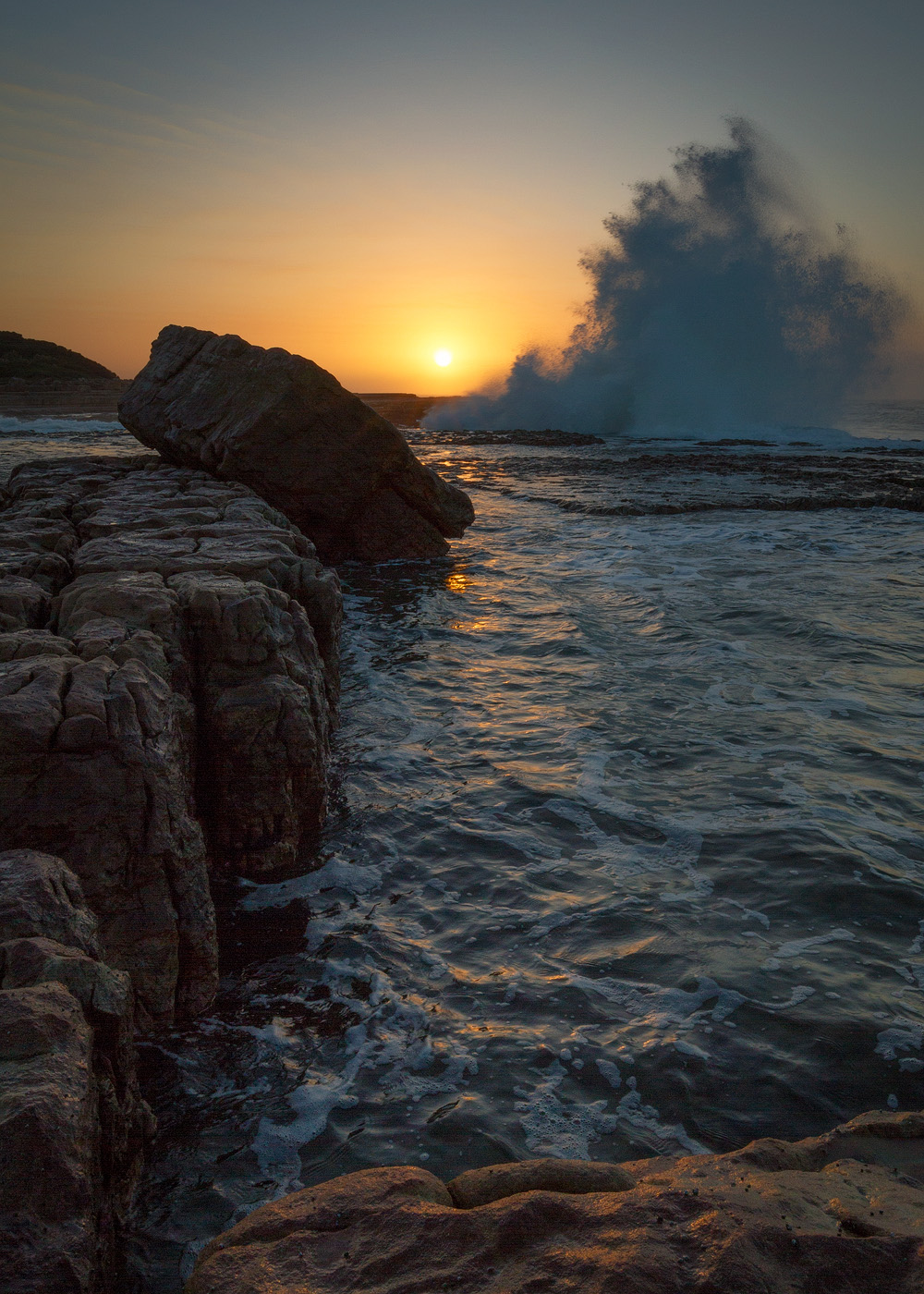 Luputhana – the quintessential view with crashing waves and sculpted rocks.
