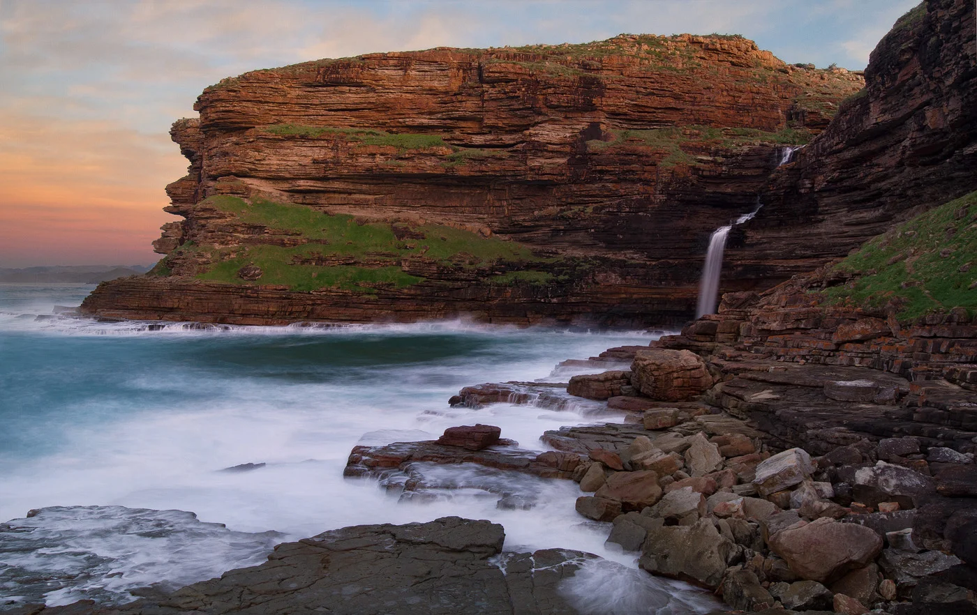 Waterfall Bluff – 3km west of Luputhana.