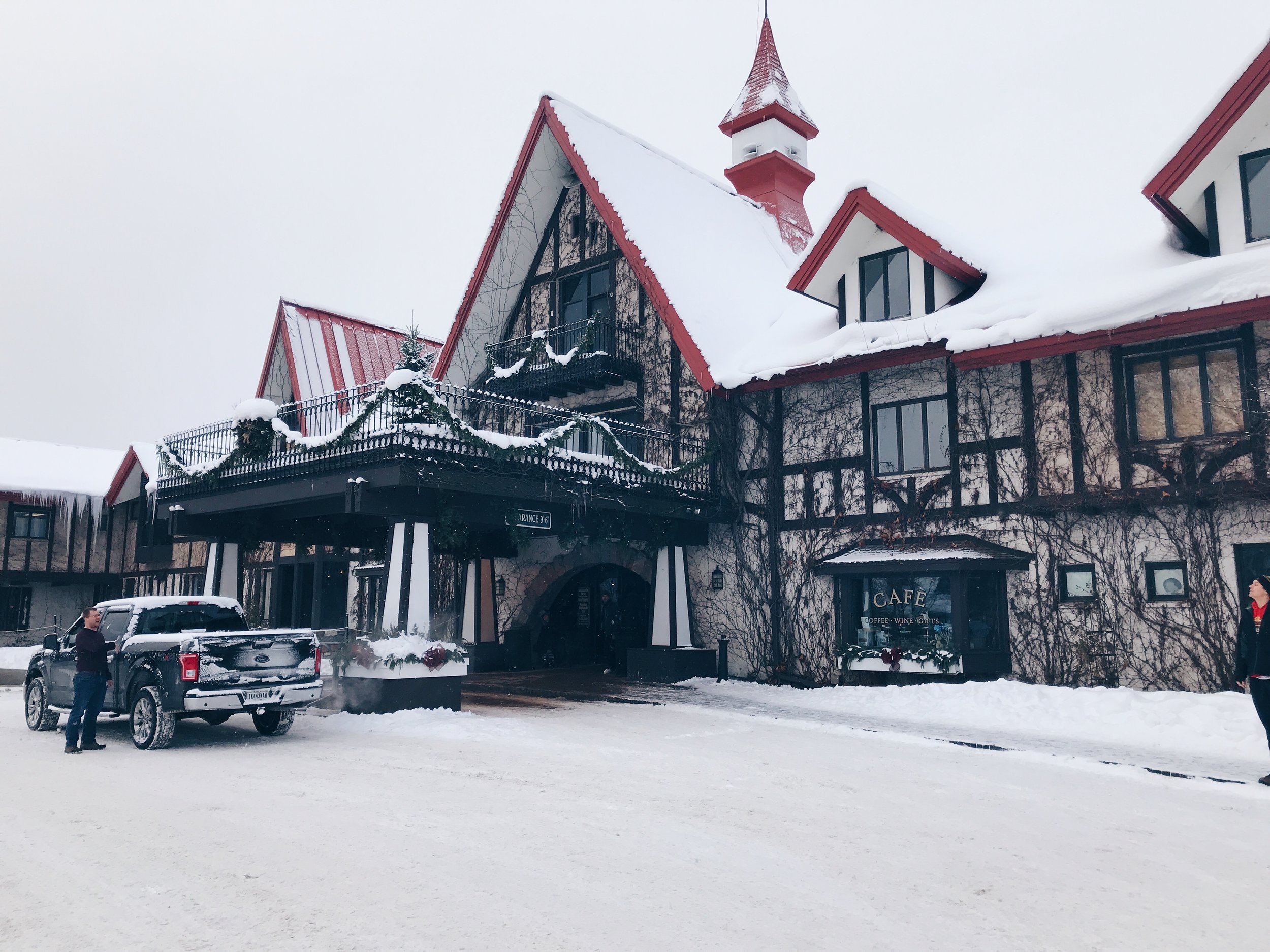Boyne Highlands Ski Resort Review by popular Indianapolis blogger Trendy in Indy