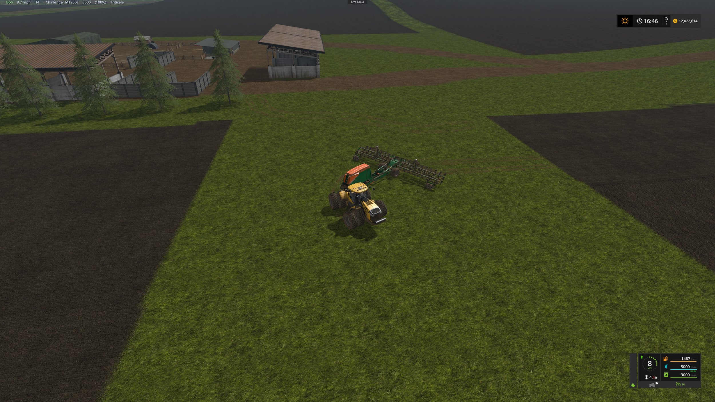 The grass headlands between these two fields are wide enough to accomidate the AI but not very realistic looking.