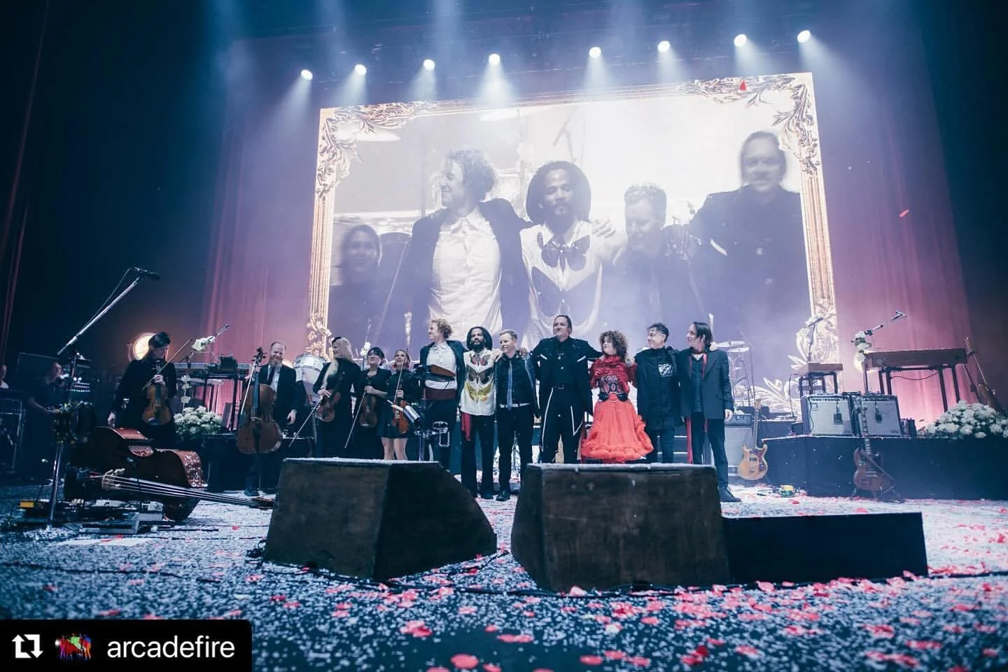 Thank you @arcadefire and my friends for the blasting fun few days! 
.
.
.
#violinist #strinngquartet #london #ロンドン #ロンドンライフ