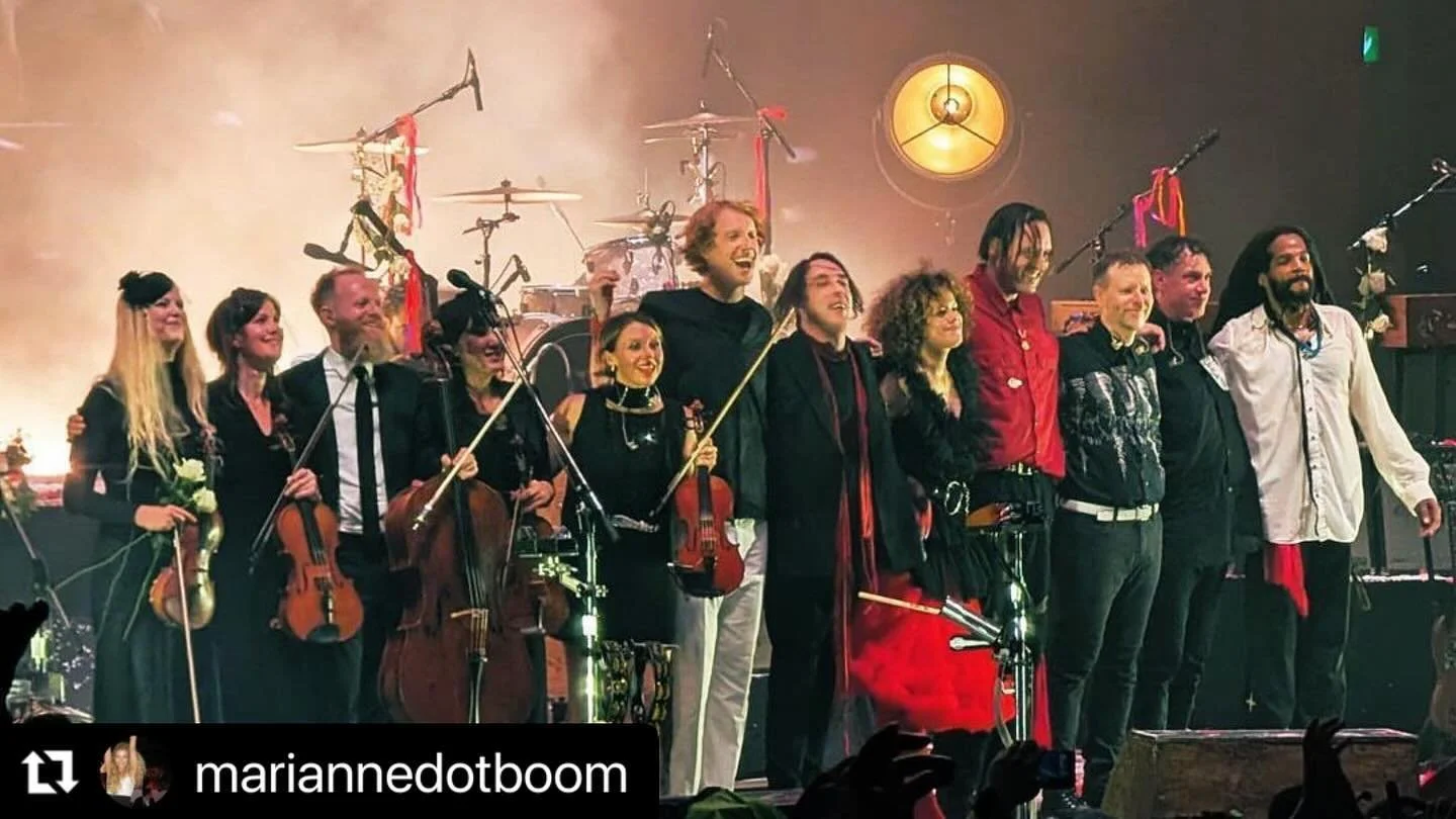 #Repost @mariannedotboom with @use.repost
・・・
Arcade Fire at Brixton academy - 20th anniversary of Funeral was incredible! 

What an amazing band ❤️ thanks for having us join you 🎻 @arcadefire 

Thanks so much @salstrings 

#arcadefire #violin #fune