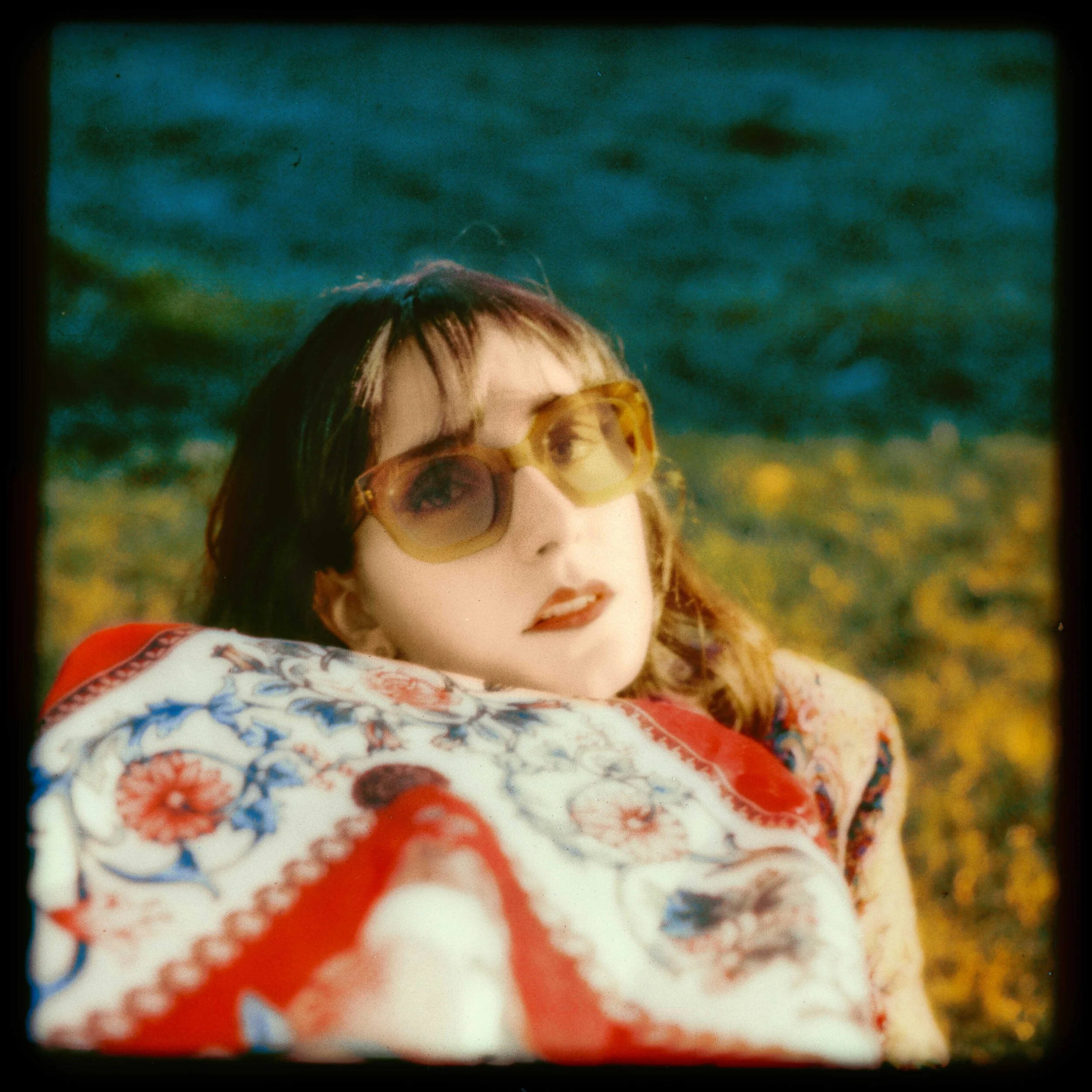 retouche-shooting-polaroid-gaelle-freyssinet-lyon-2020-©remy-badout-6-WEB.jpg