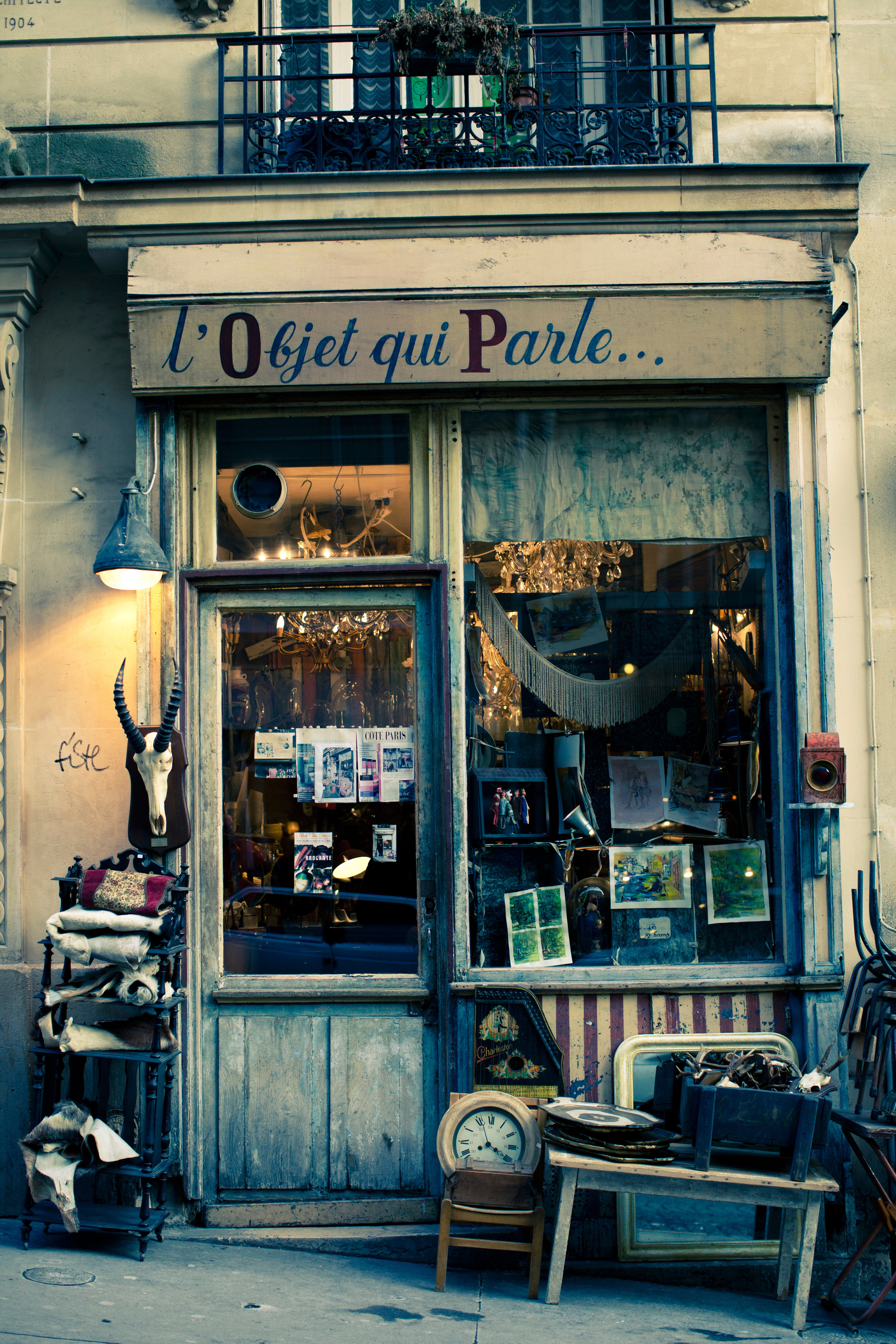 Shop facade, Paris, France.jpg