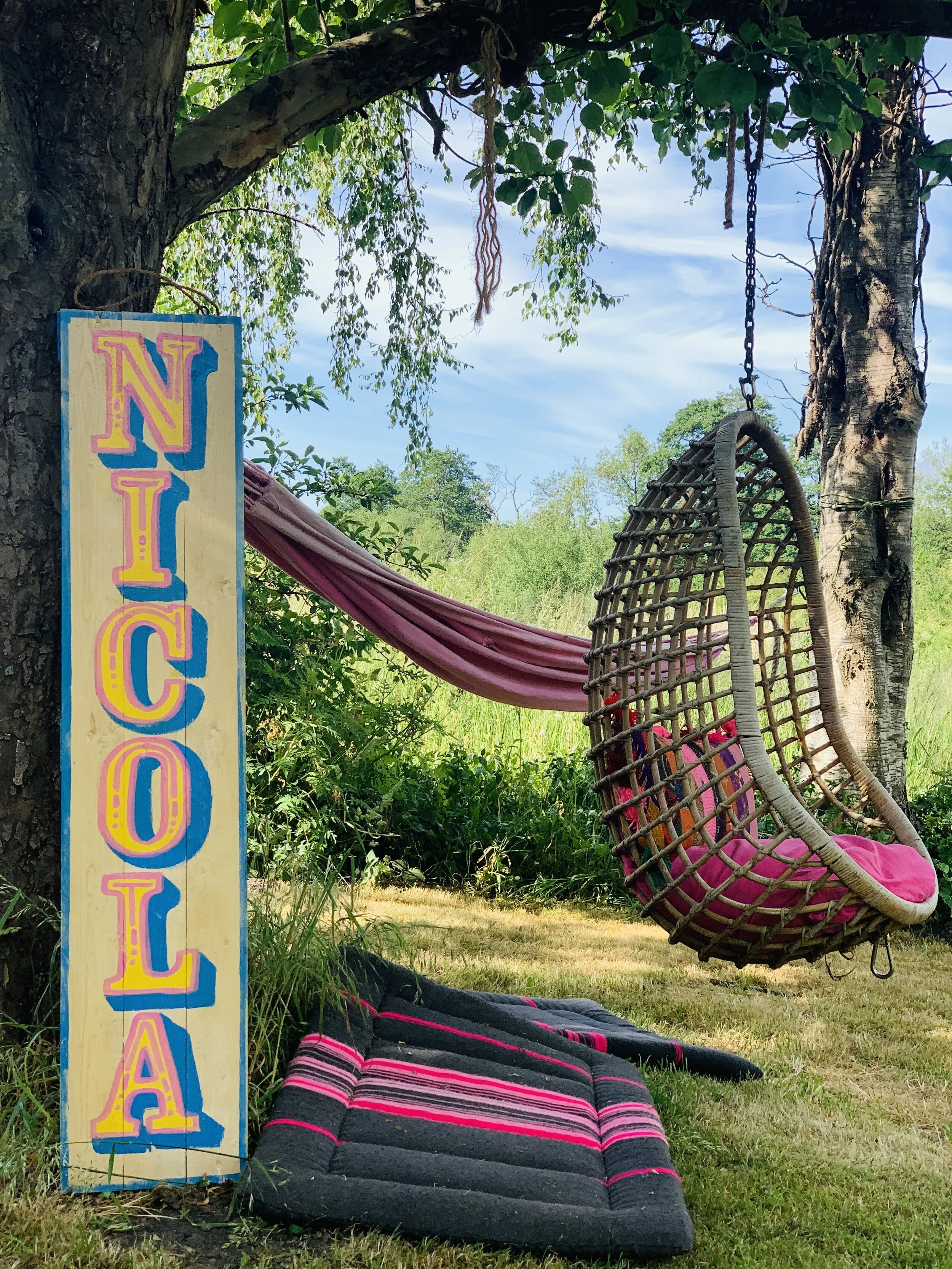 FFCF345E-5ABA-4F62-8D7B-054768E404FE