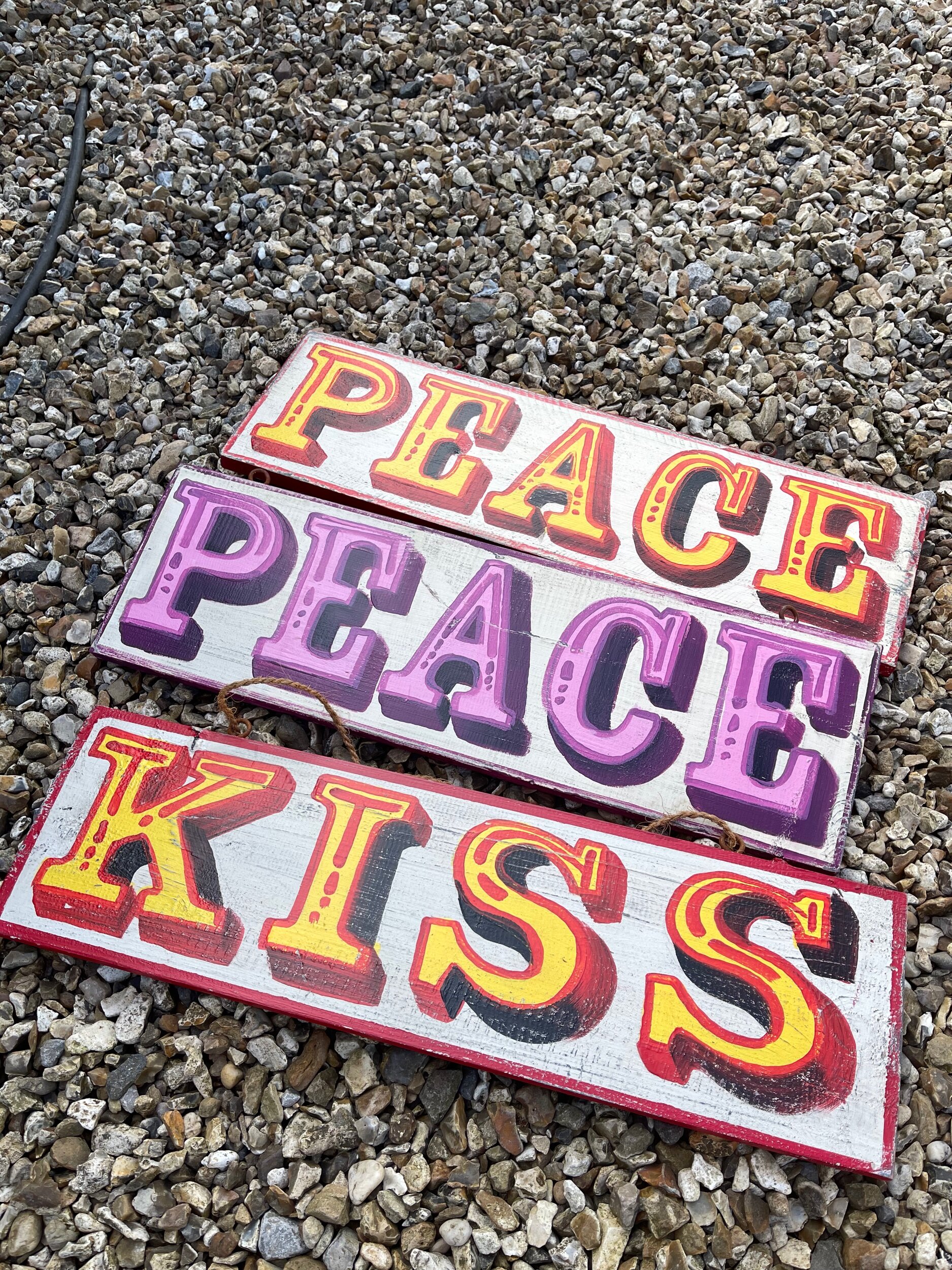 60C09F4C-50AA-4E74-8D75-AF65A7B20345