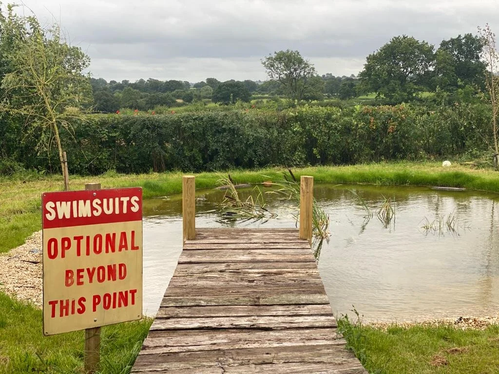 EB15A42C-7385-458C-BB49-658236E4B919