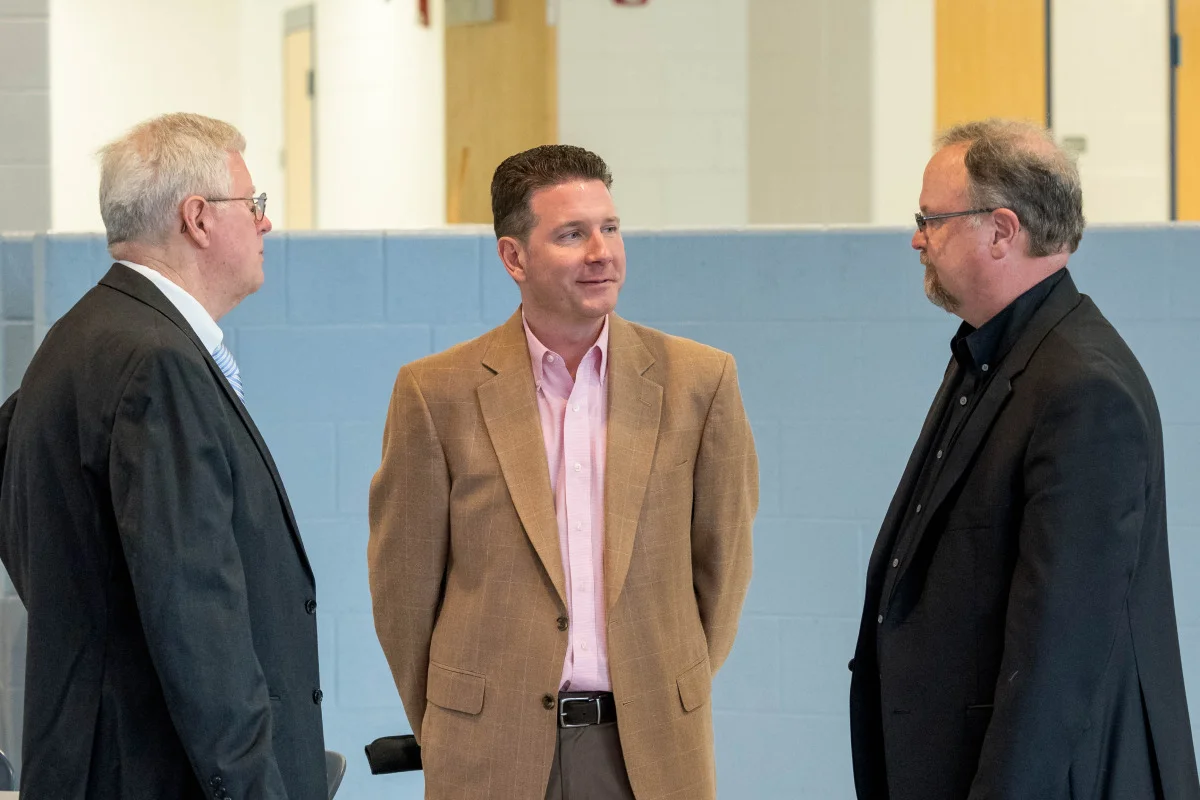 16may15-earl-shaffer-retirement-161525.jpg