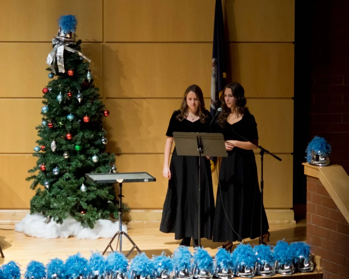 _c130290_cosby 2013 holiday concert.jpg