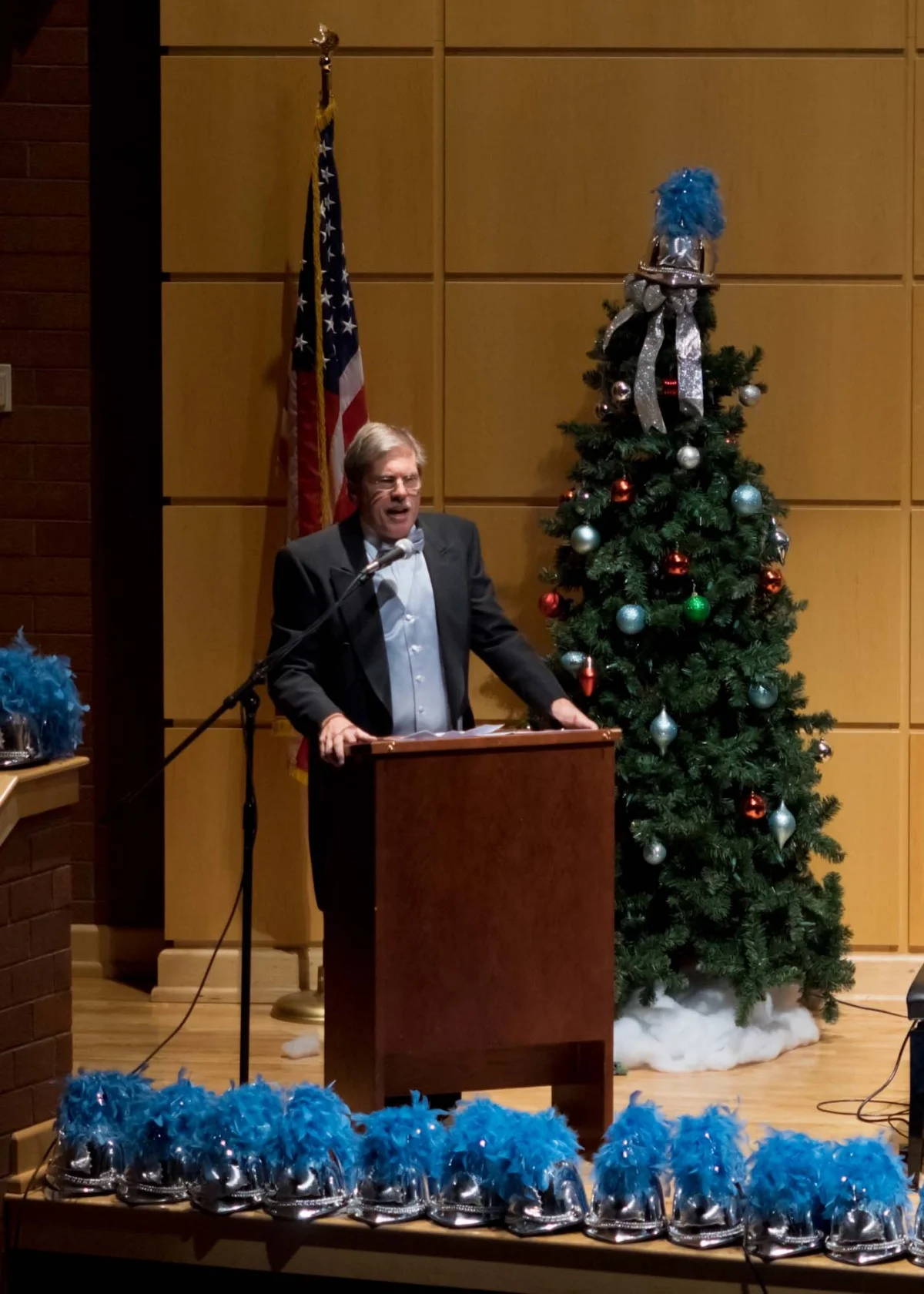 _c130453_cosby 2013 holiday concert.jpg