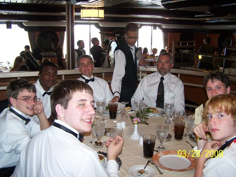 saturdaydinner20.jpg