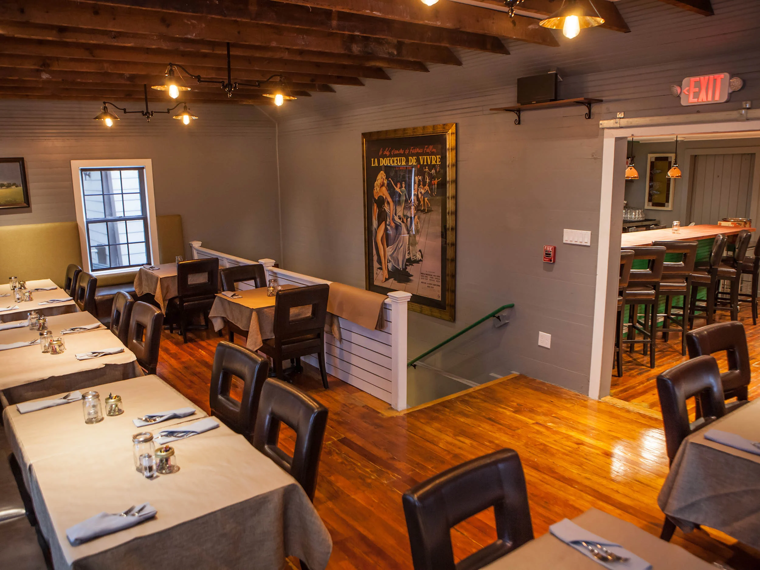 FRONT PORCH MARKET & GRILL