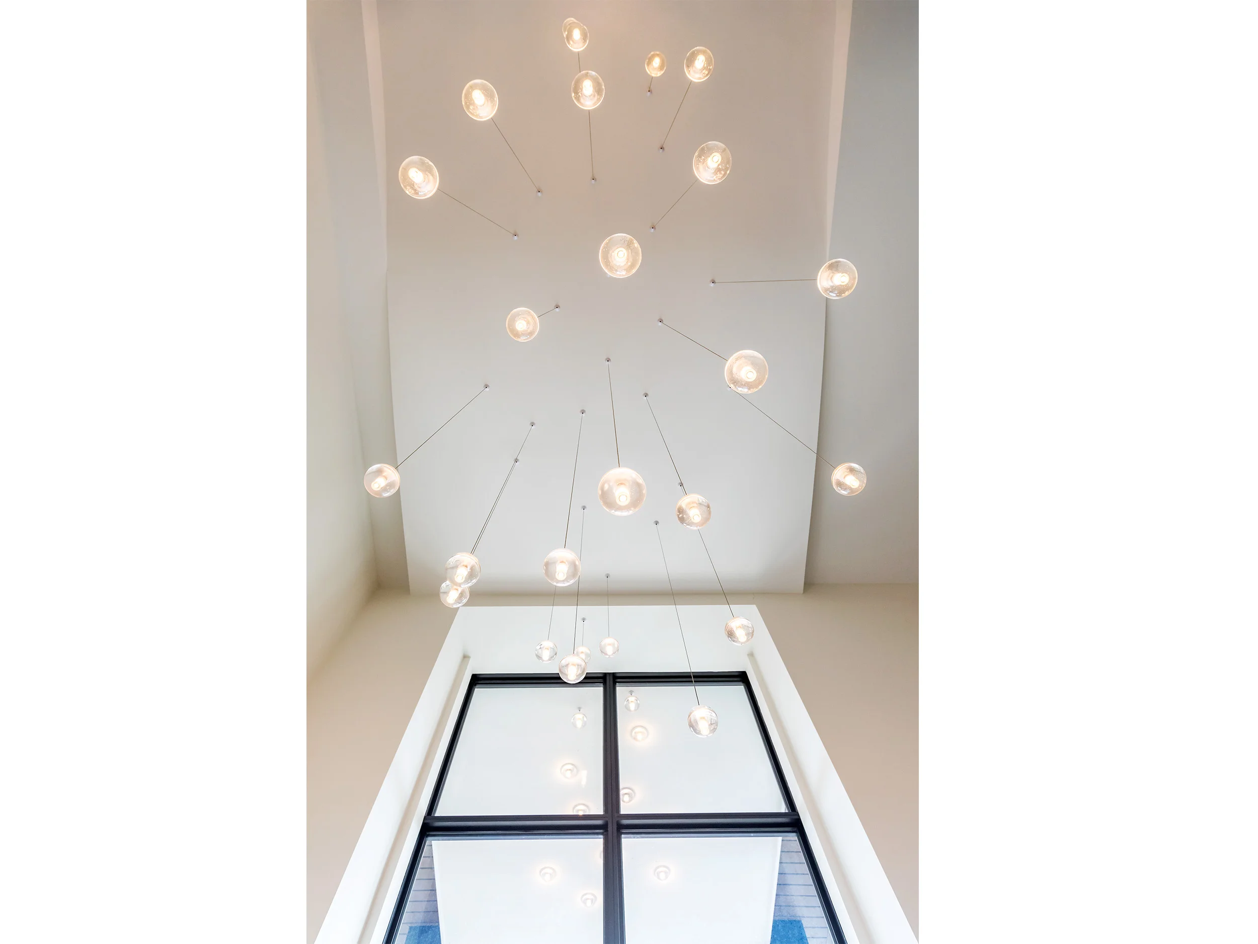 MODERN INTERIOR