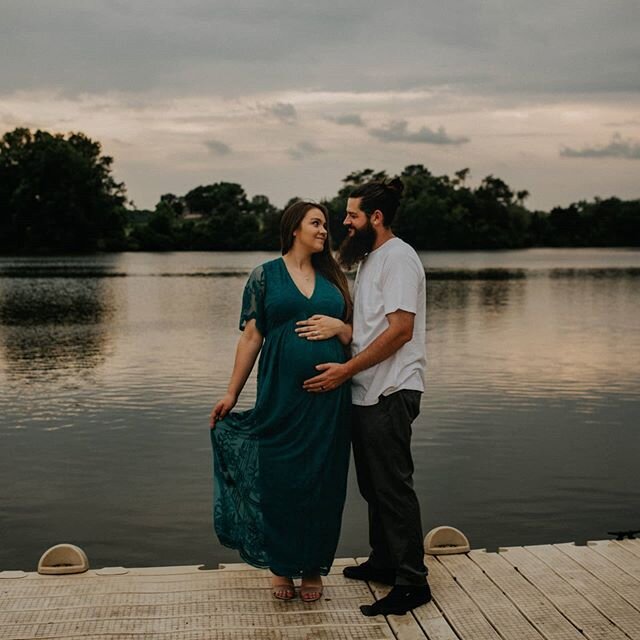 Embracing all the peaceful moments among the chaos. 
So excited for Amy and Zach. They will soon welcome baby number 3 and they don't know whether it will be another boy or, their first little girl. I'm rooting for pink