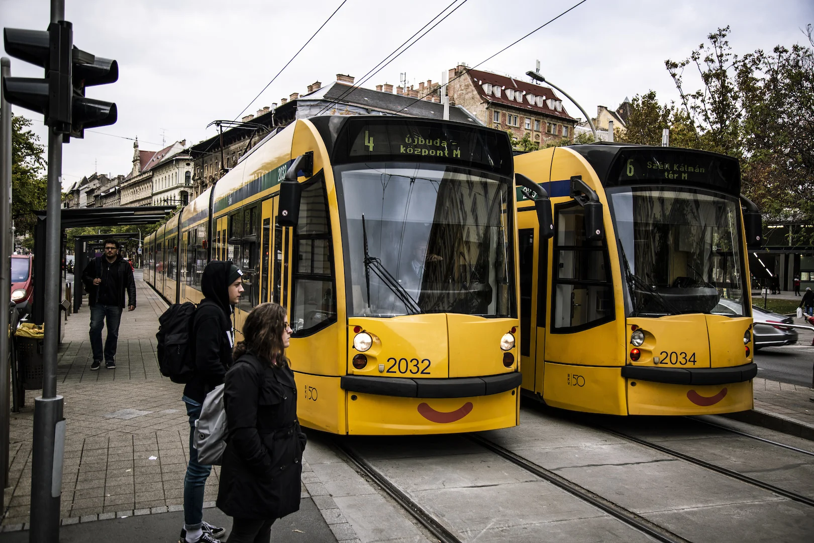 Black Girl In Budapest - Budapest Flow 8th District Tour