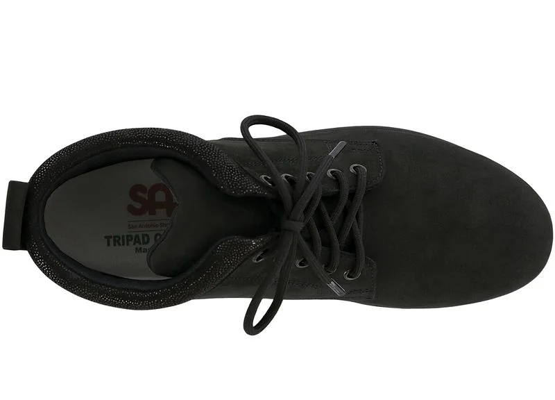 gretchenblackmoondust-3_1.jpg,