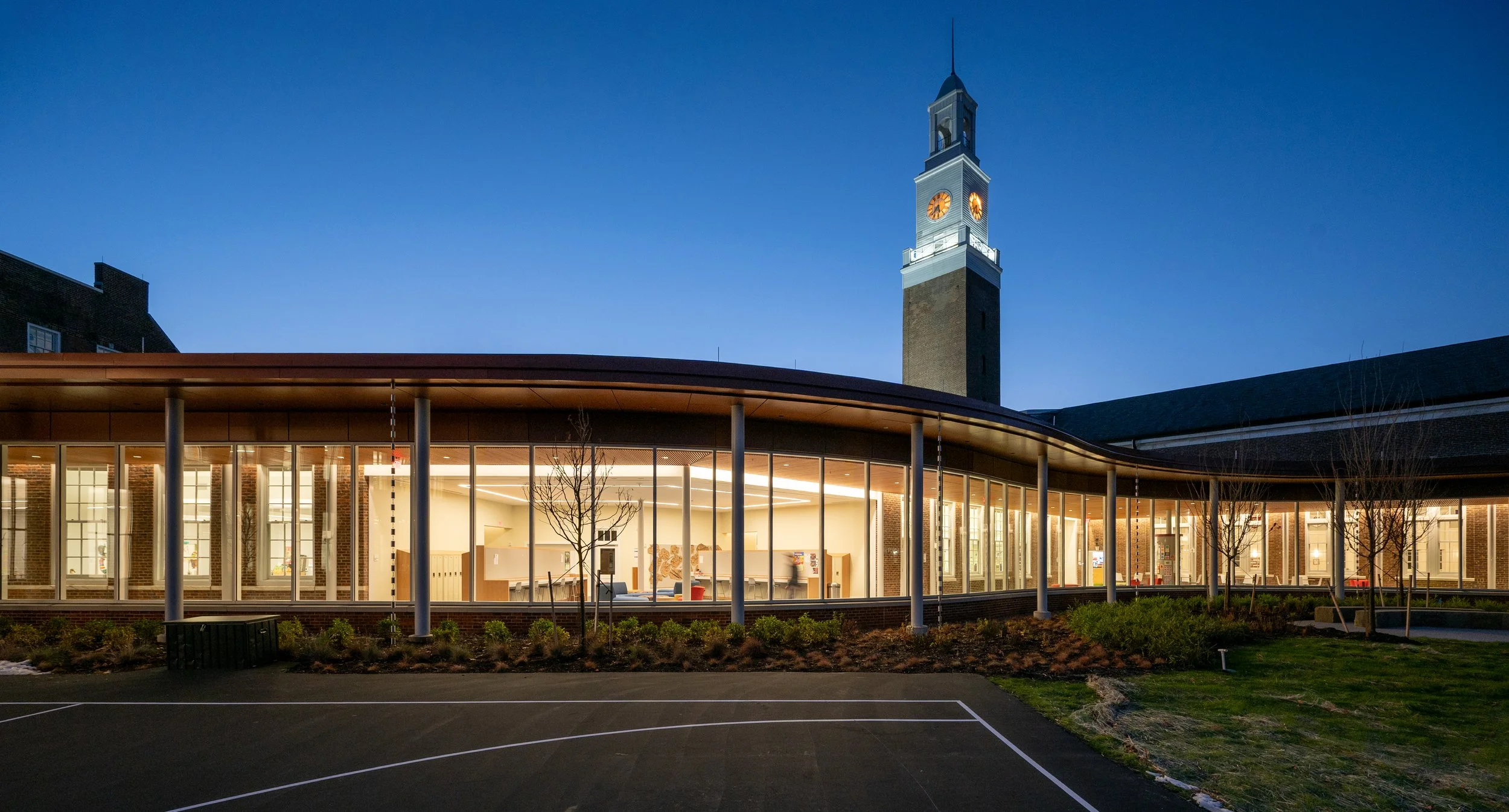 <span class="prefix">INST – </span>university school