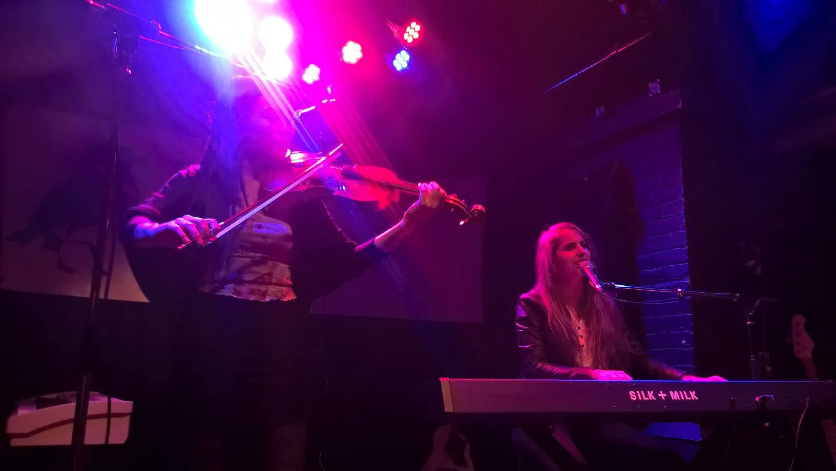Michaela singt_live.jpg