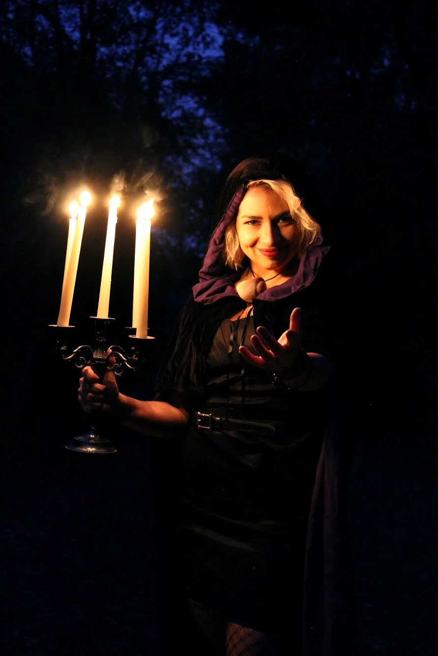 CostumeCountess1.jpg