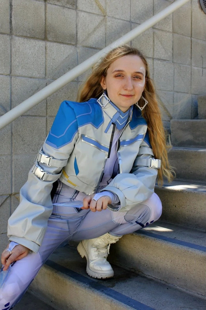 VeeCosplay2.jpeg