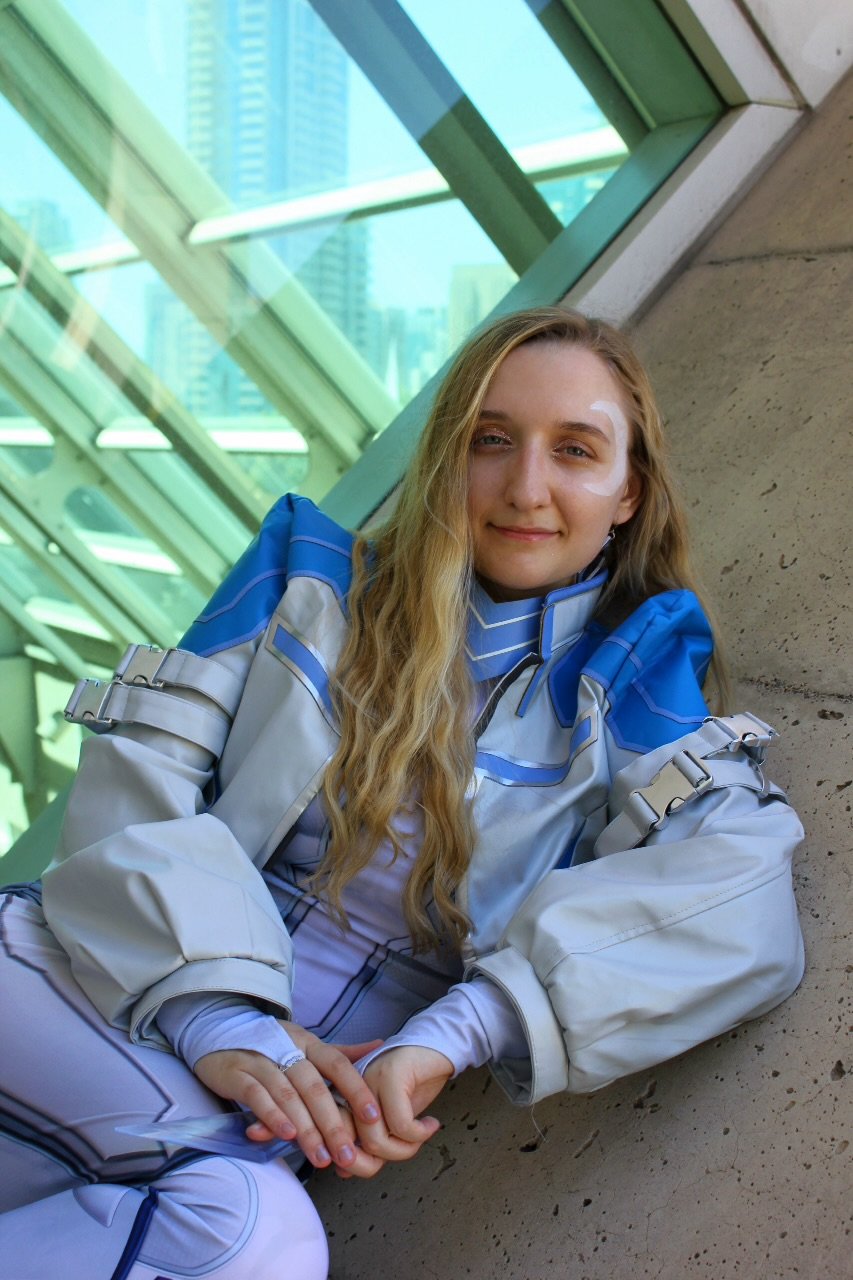 VeeCosplay4.jpeg