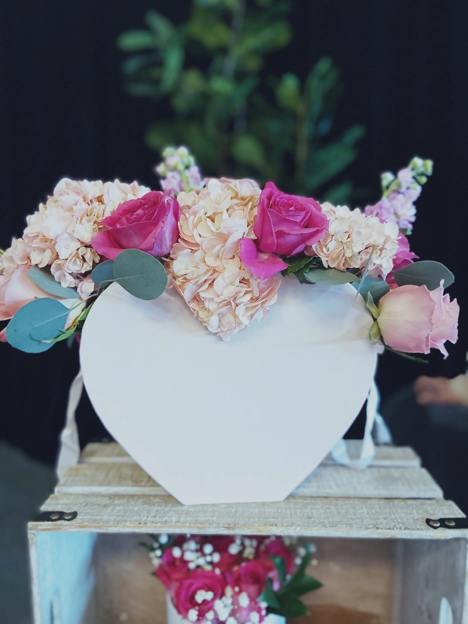 F006B008-F1EE-46D4-A9A8-14BE56CFDFFF