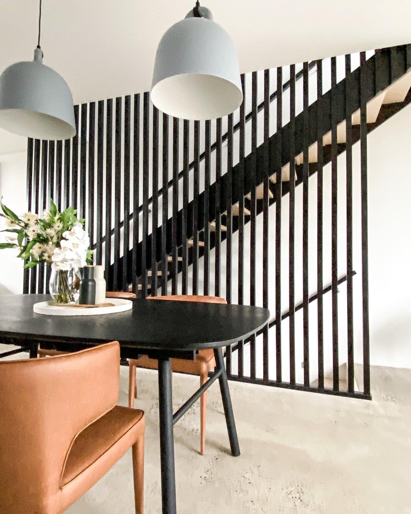 The final piece of the puzzle for my Waverley project is finally here, proof that some things are definitely worth the wait!

The gorgeous Tan Portofino dining chairs from @aprilandoak just finish the space off and tie in beautifully with the warm to